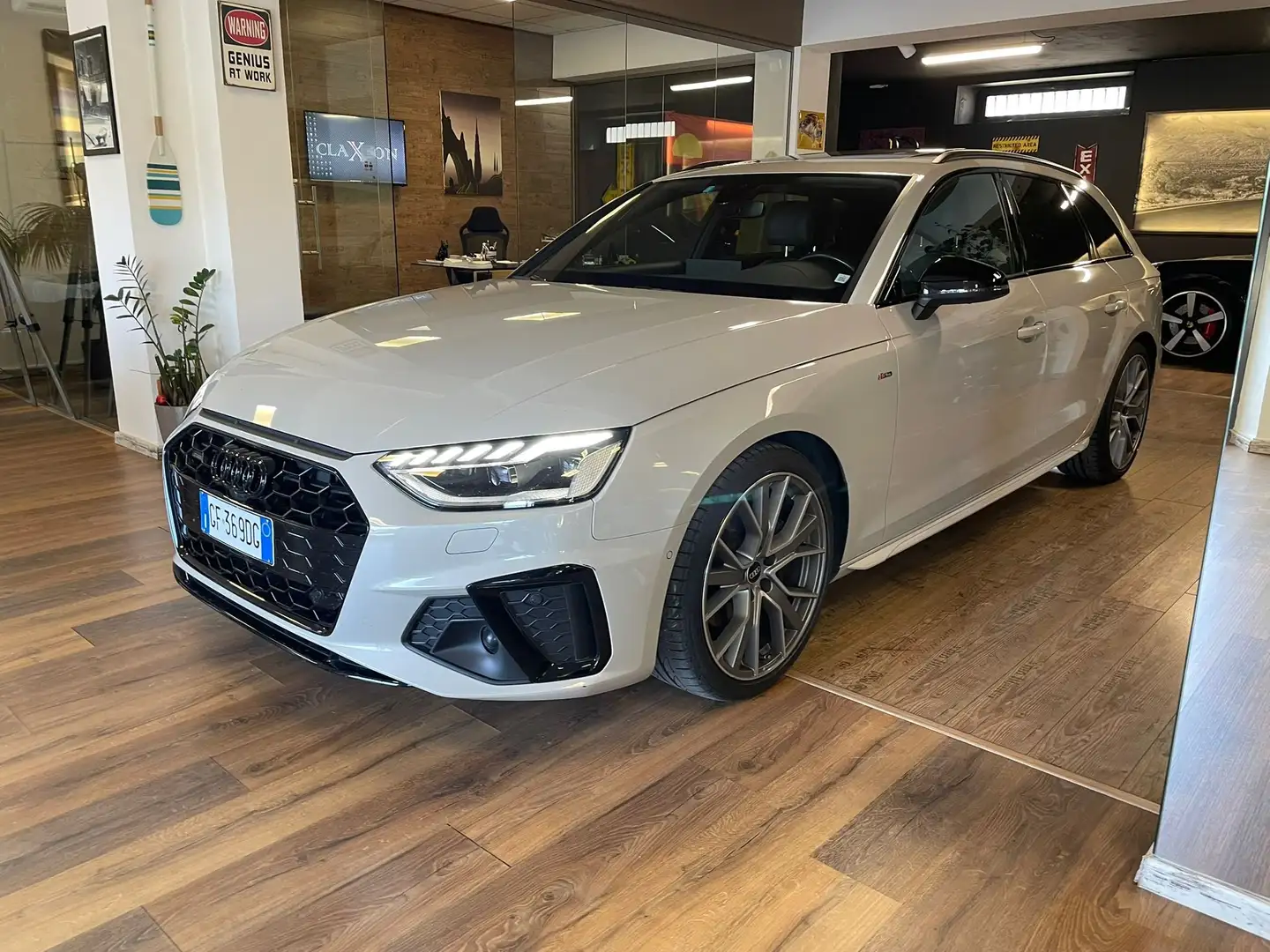 Audi A4 A4 Avant 40 2.0 tdi S line quattro 204cv s-tronic Beige - 1
