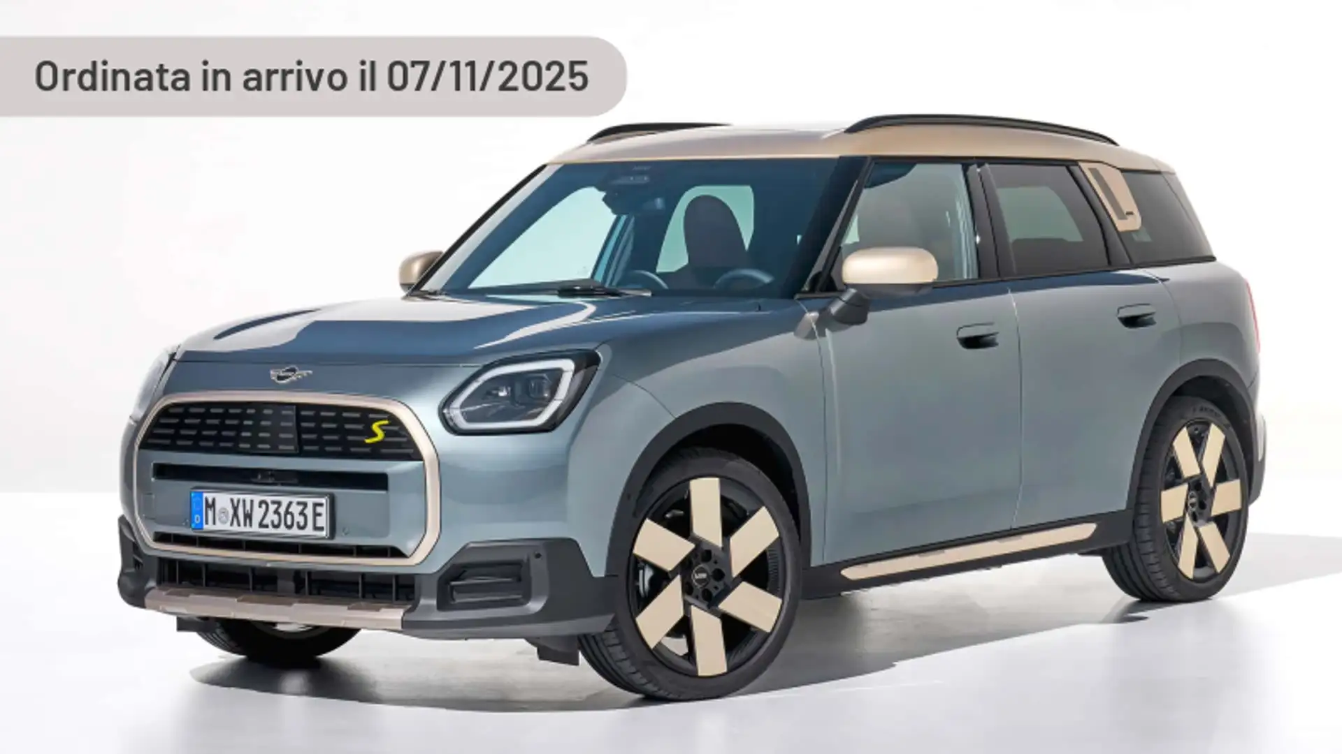 MINI Cooper Countryman Mini C Favoured Countryman Stříbrná - 1