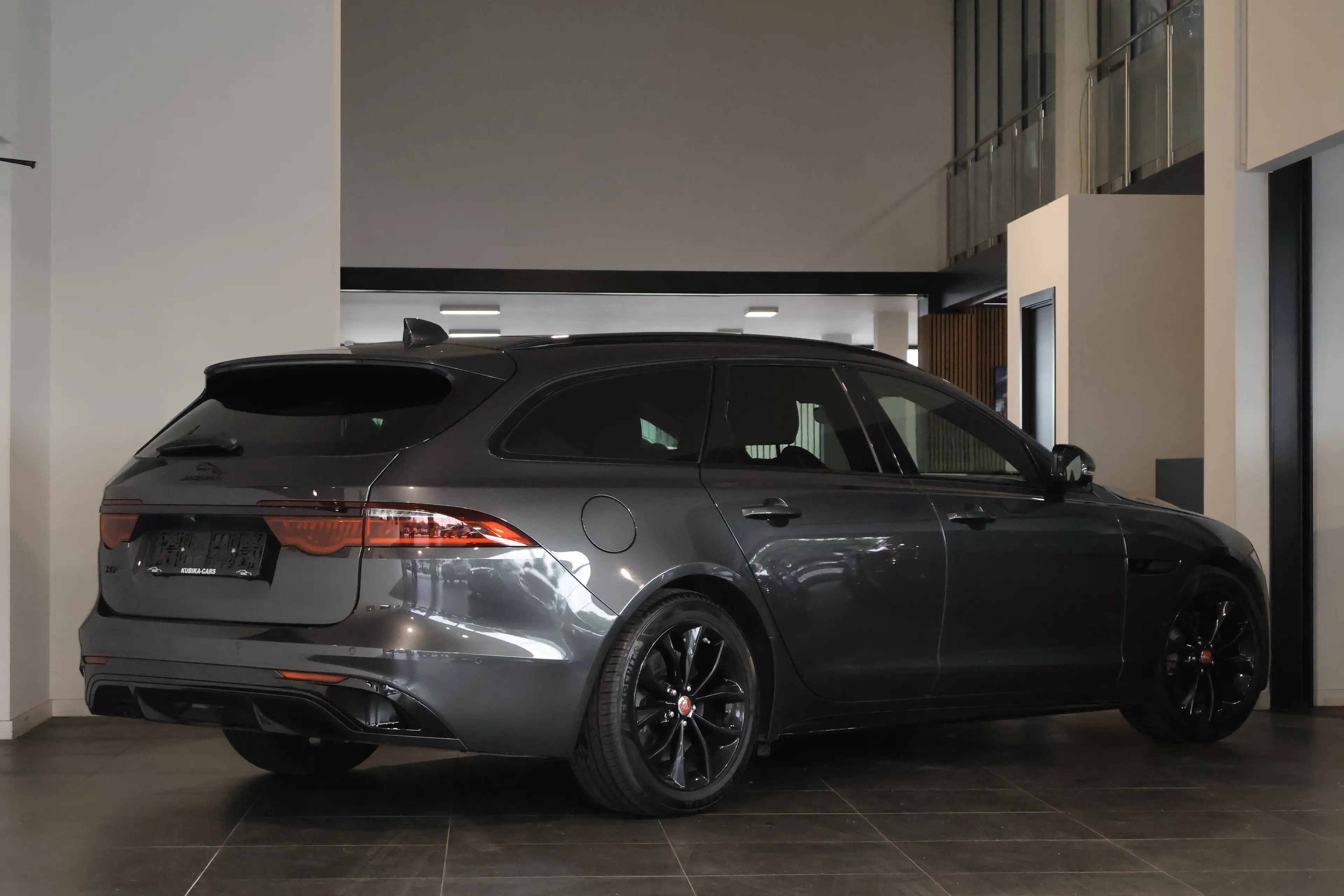 Jaguar XF XF Sportbrake 2.0 D D200 R-Dynamic LijnA Camera Garantie * — photo 4