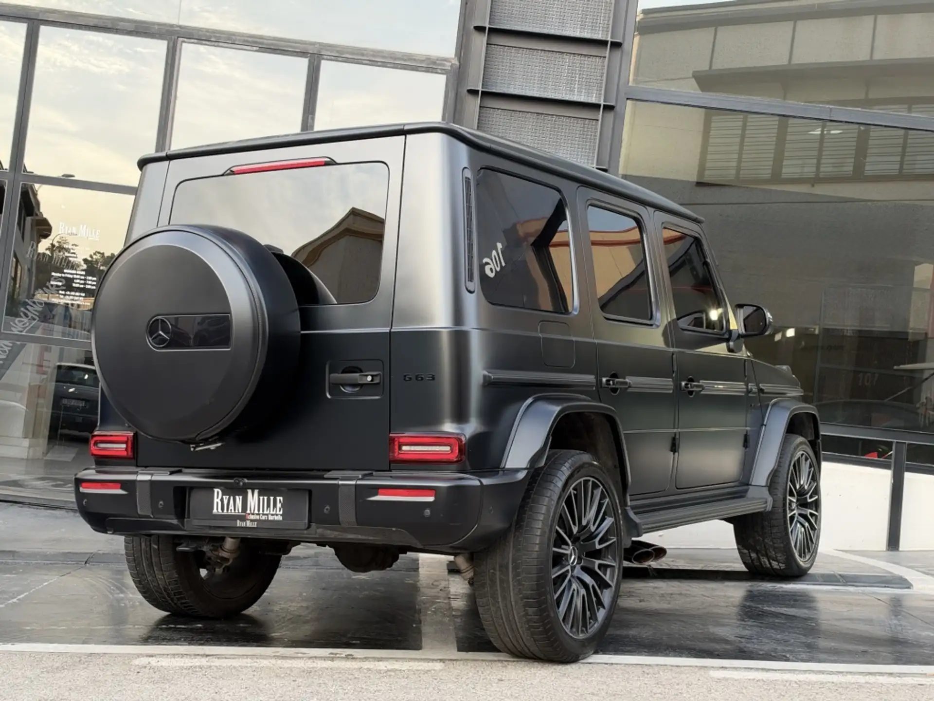 벤츠 G-Class G 63 AMG 2025 검정 사진 6