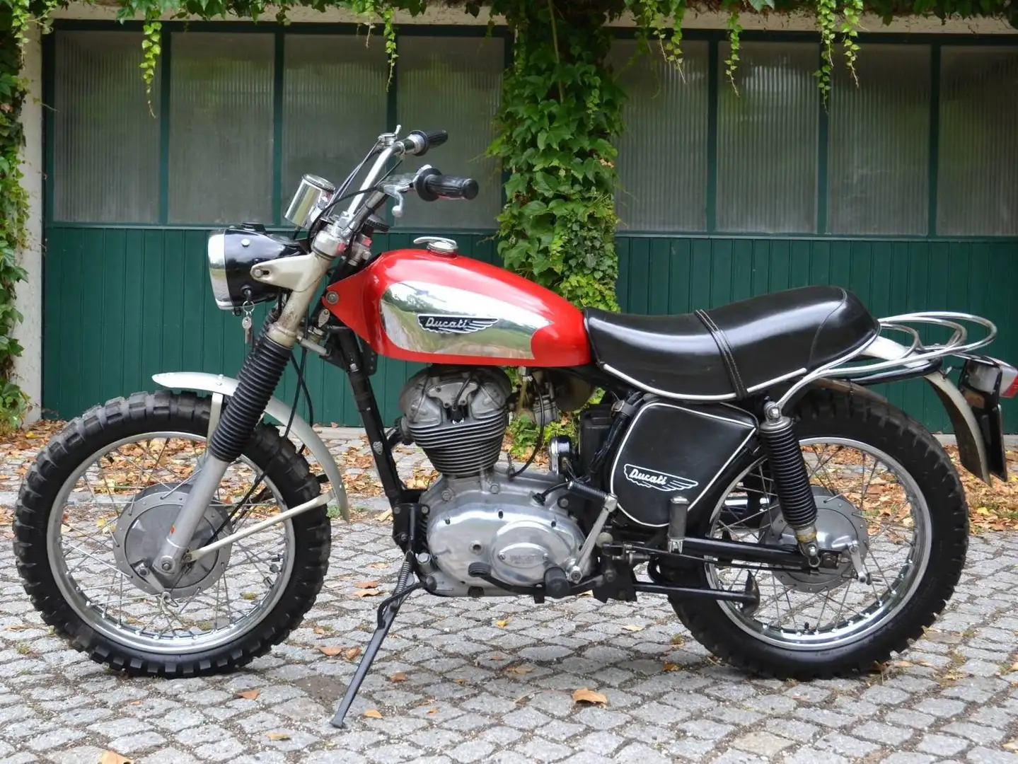 Ducati Scrambler 250 Roşu - 2