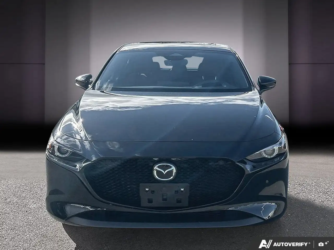Mazda 3 снимка Mazda 3