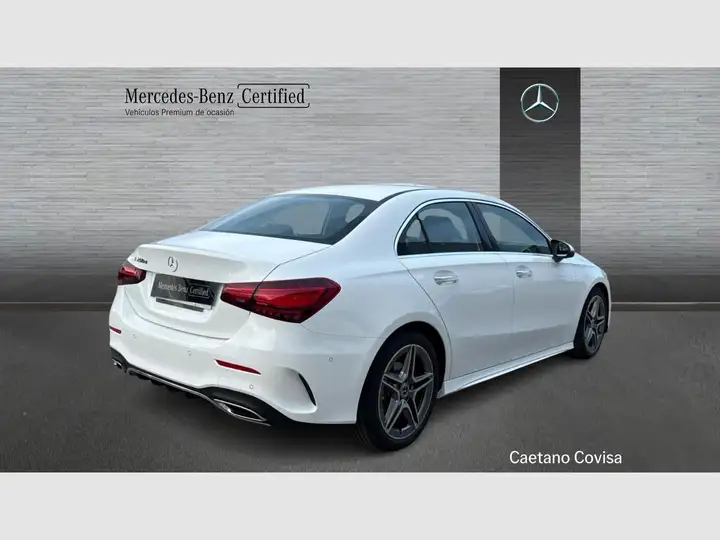 Mercedes-Benz Clase A A 200 d 2.0 Sedán 2025, foto 2