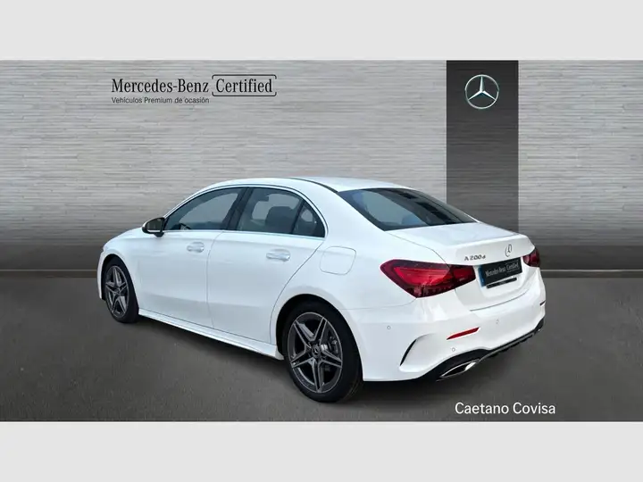 Mercedes-Benz Clase A A 200 d 2.0 Sedán 2025, foto 4