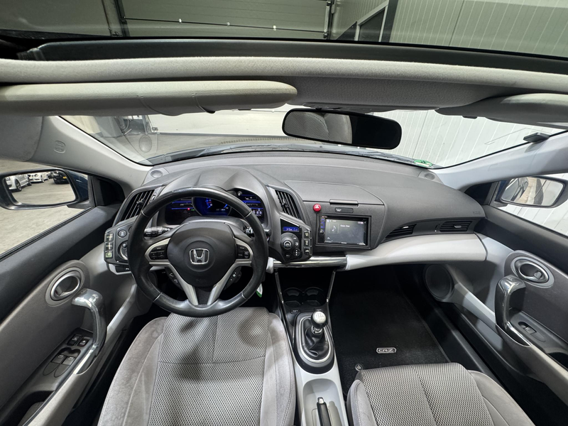Honda CR-Z 1.5 i-Vtec IMA GT — photo 11