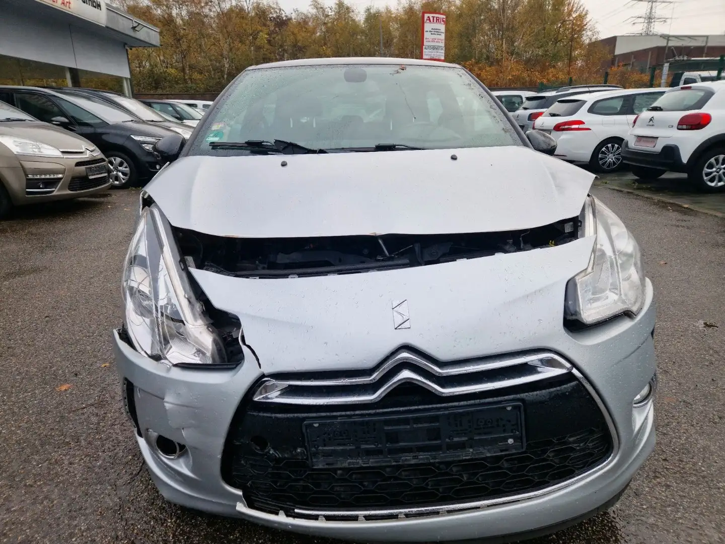 DS Automobiles DS 3 PureTech 82 Chic Schwarz - 1