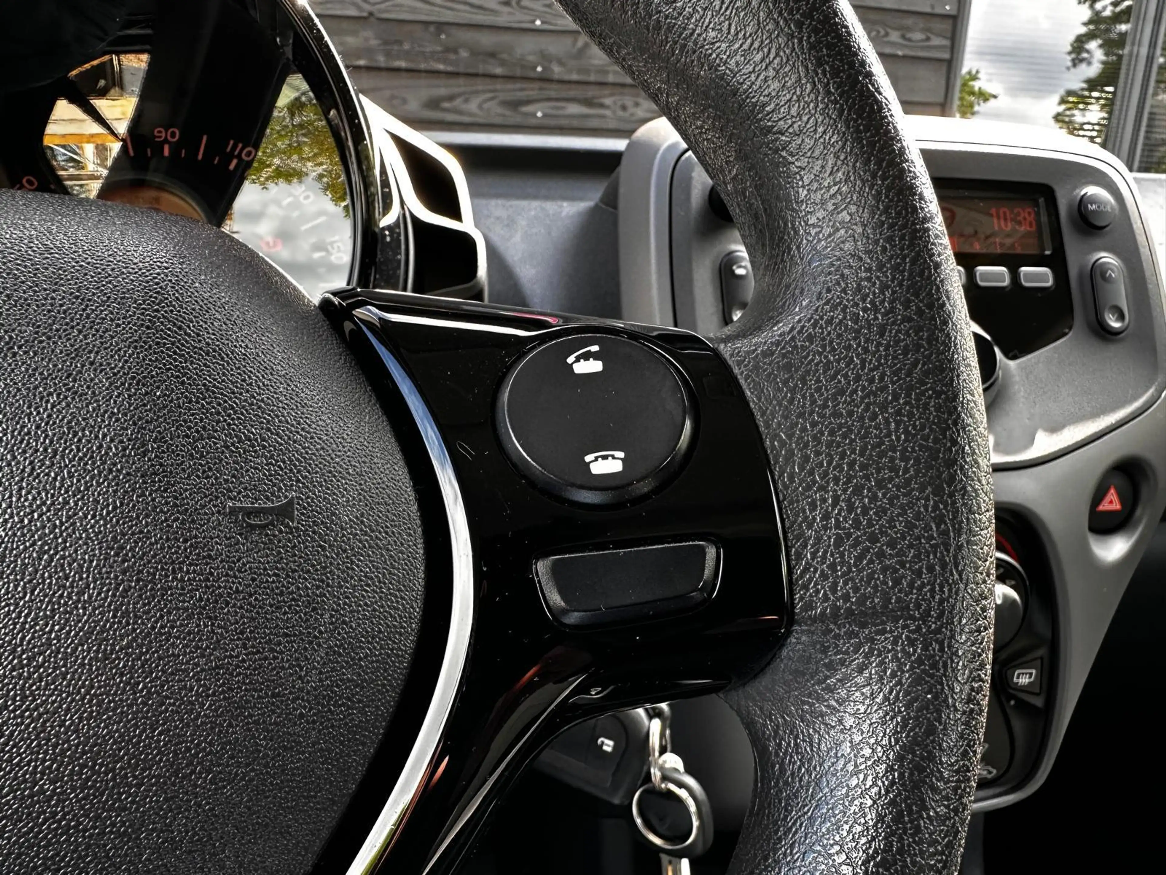 Peugeot 108 1.0 e-VTi l APK NOV 2027 — photo 13