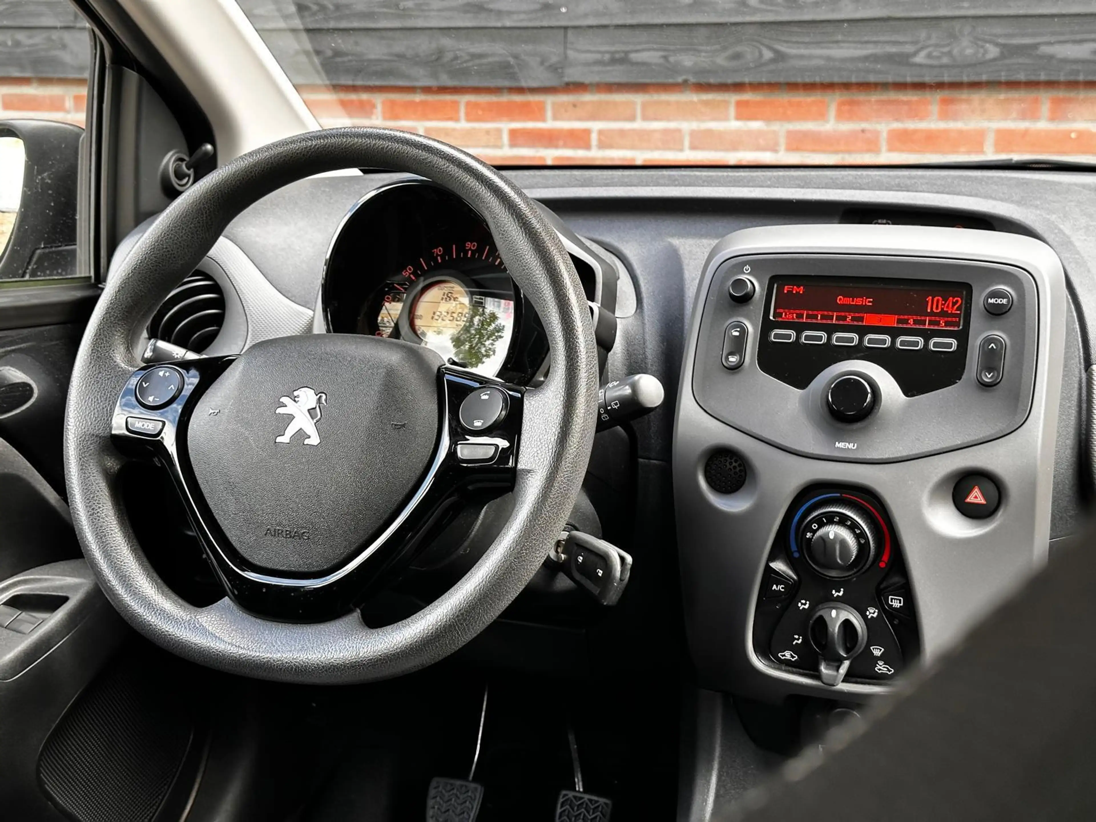 Peugeot 108 1.0 e-VTi l APK NOV 2027 — photo 15