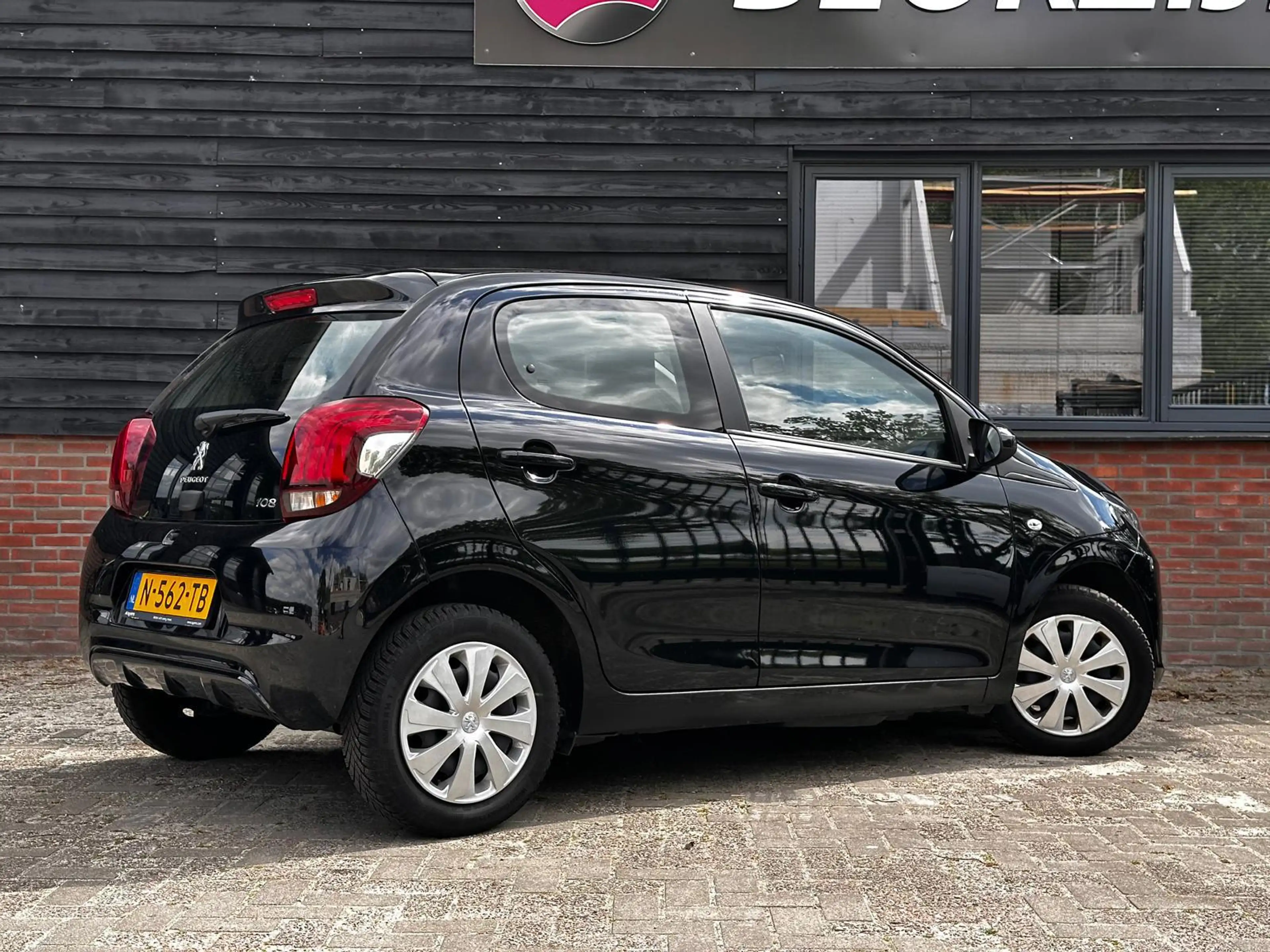 Peugeot 108 1.0 e-VTi l APK NOV 2027 — photo 4