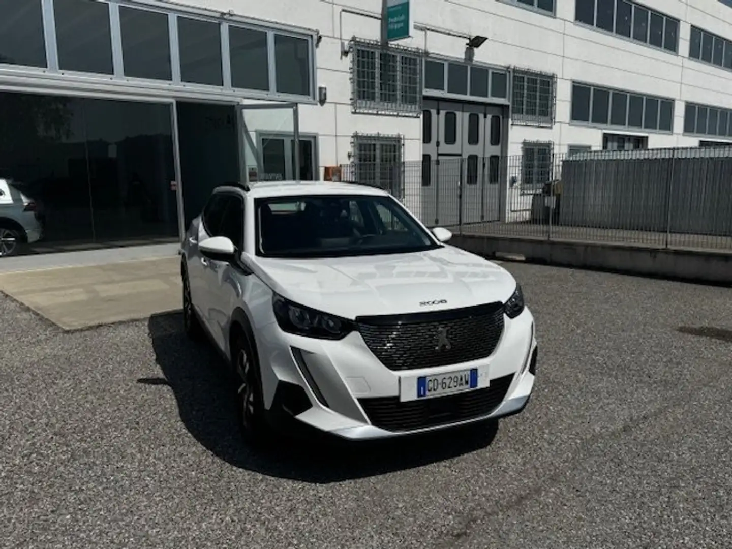 Peugeot 2008 2008 1.5 bluehdi Allure Navi Pack s Bianco - 2