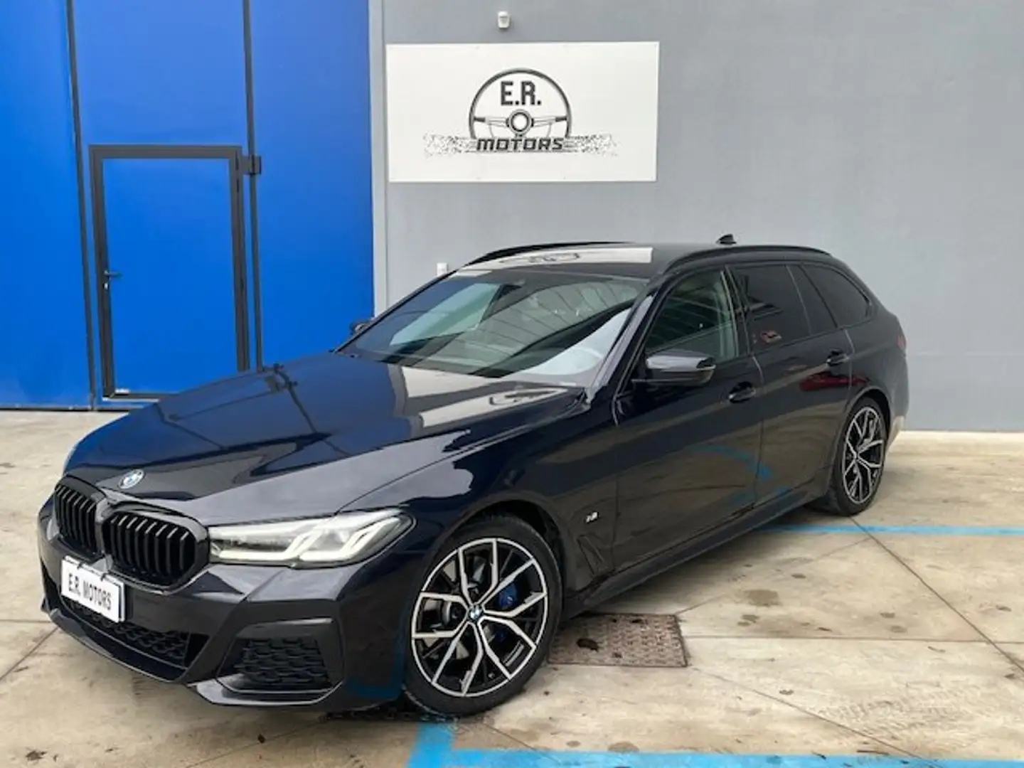 BMW 520 BMW 520xd Touring Msport mhev 48V LCI xdrive  aut. Blu/Azzurro - 1