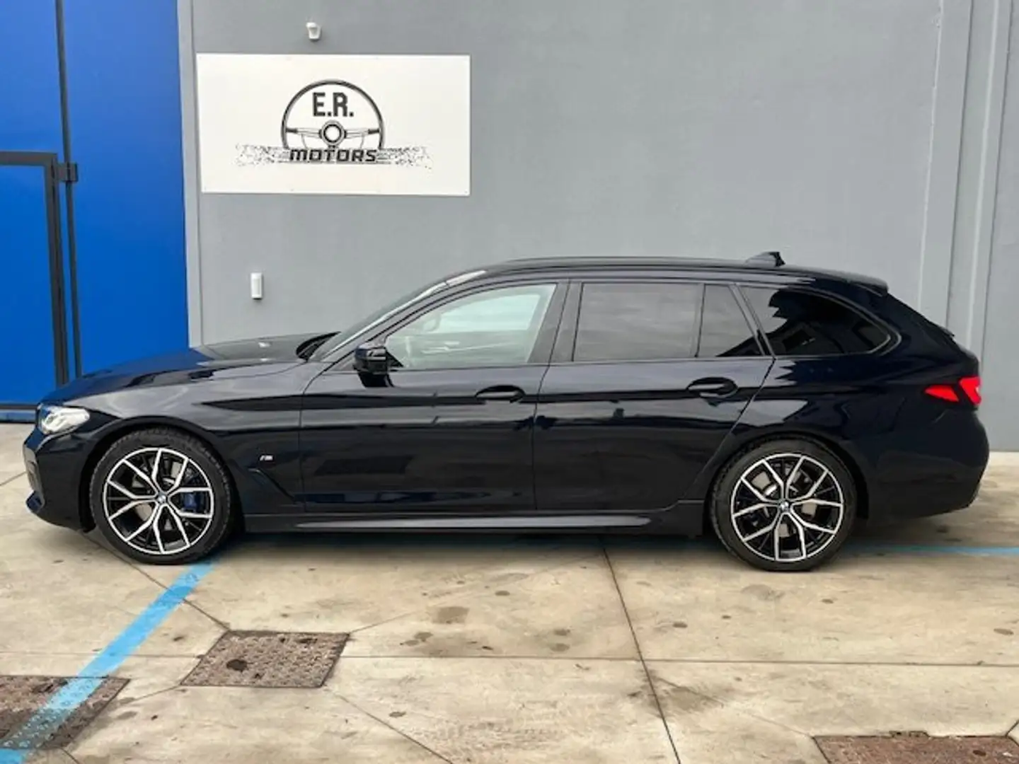 BMW 520 BMW 520xd Touring Msport mhev 48V LCI xdrive  aut. Blu/Azzurro - 2