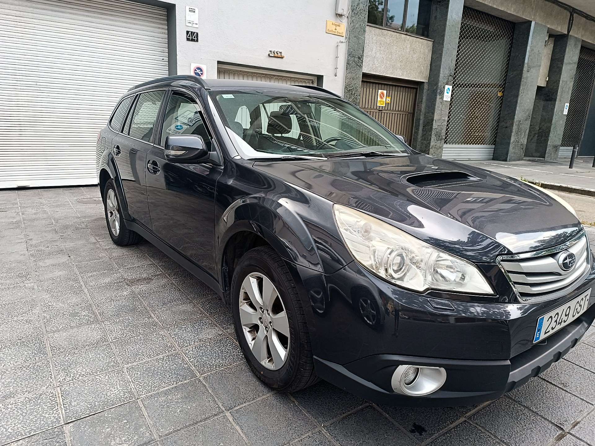 Subaru OUTBACK 2.0D Premium - foto 1