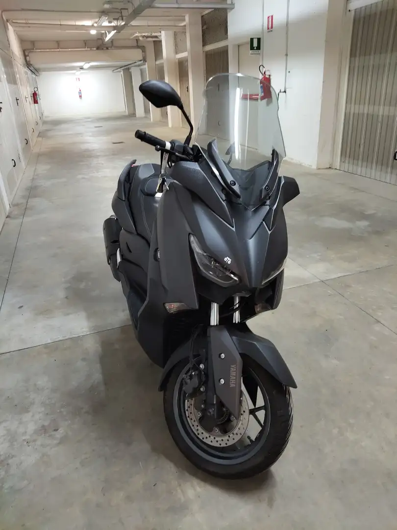 Yamaha X-Max 300 Negro - 1