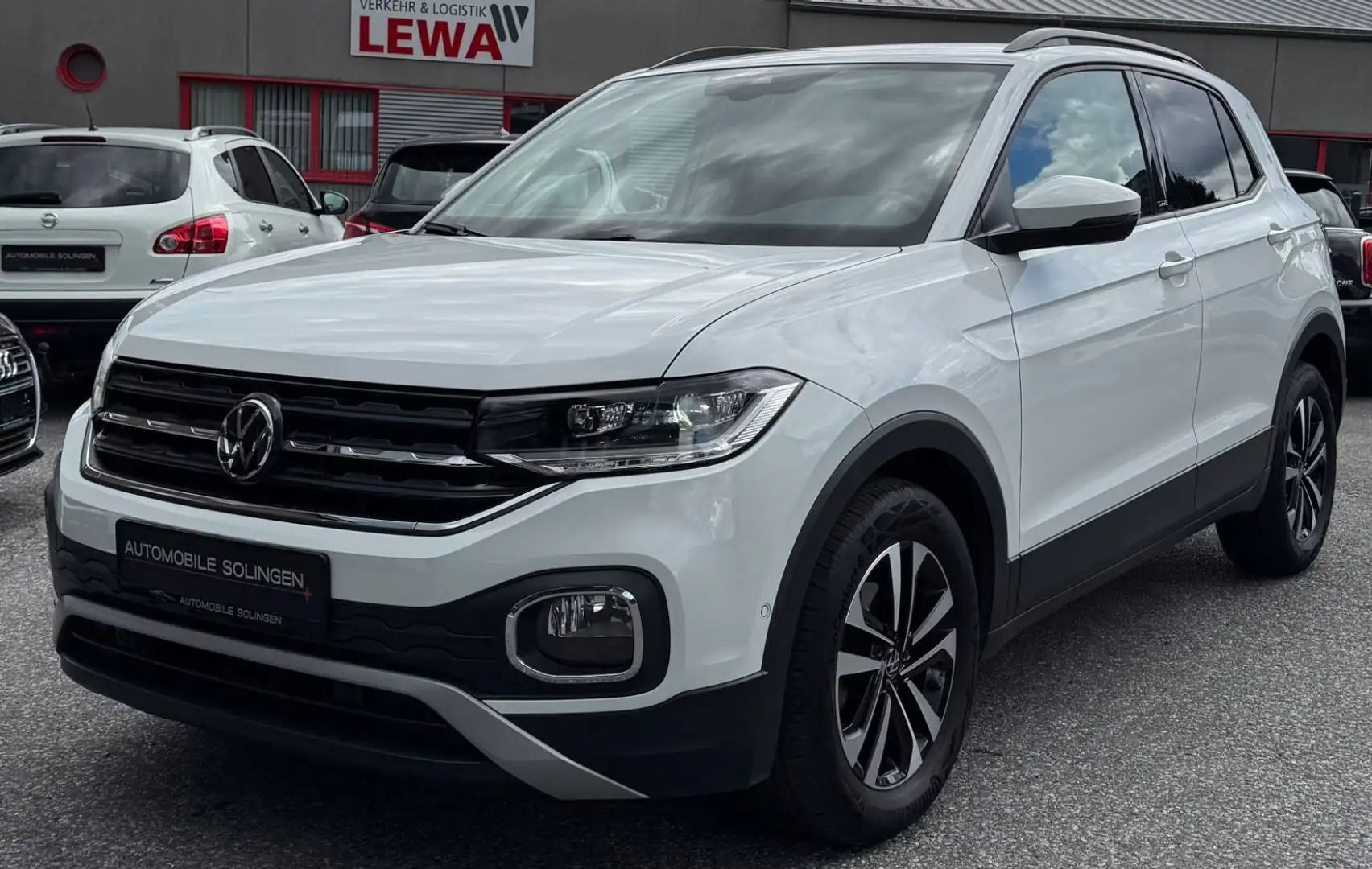 Volkswagen T-Cross United DSG+NAV+AHK+PDC+BT+LED+SHZ+ACC+LM Weiß - 1