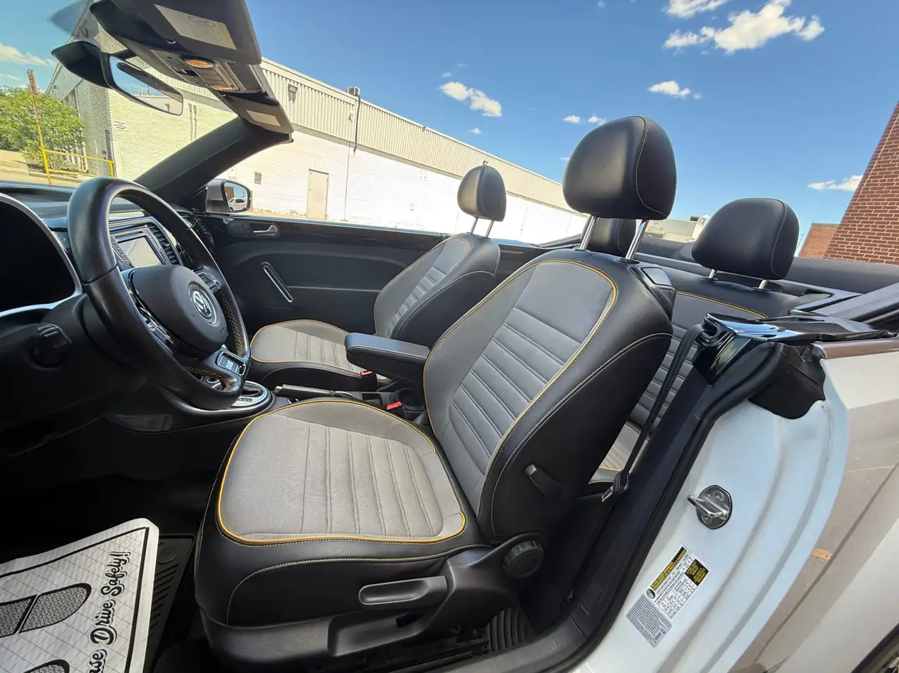 Volkswagen Beetle photo Volkswagen Beetle