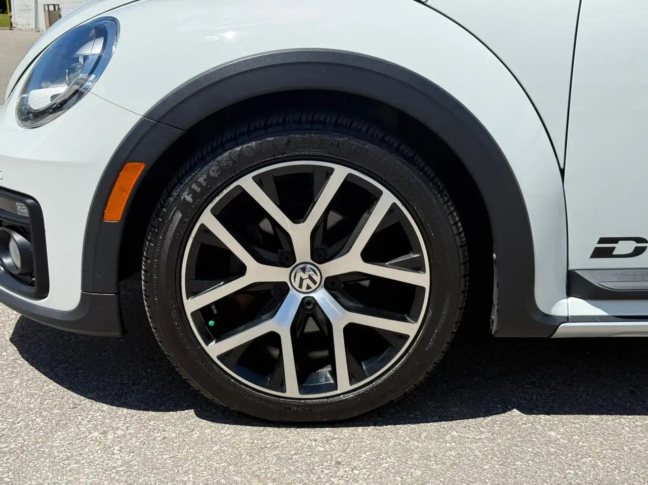 Volkswagen Beetle photo Volkswagen Beetle