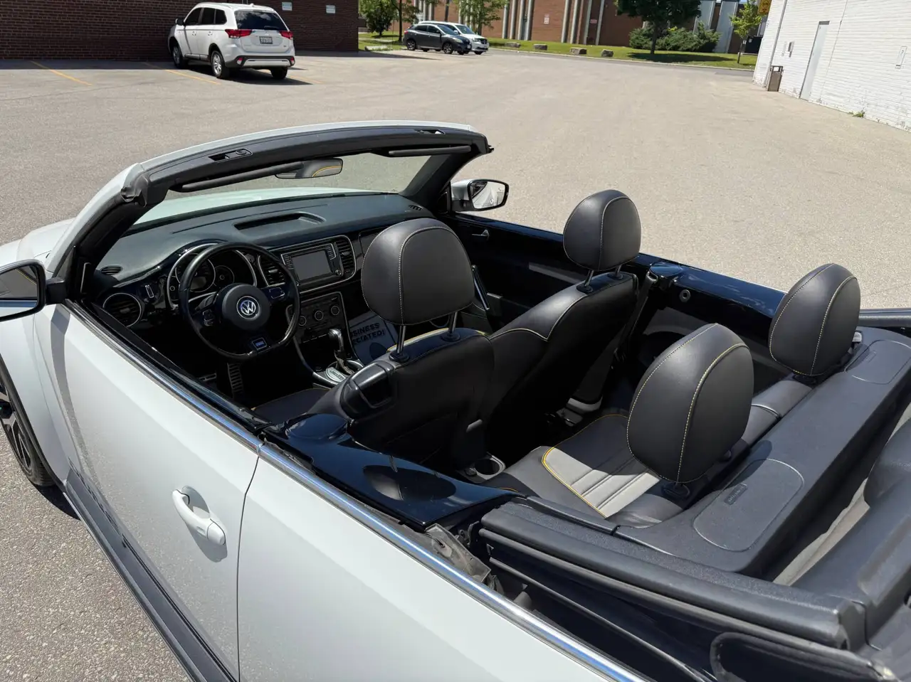 Volkswagen Beetle photo Volkswagen Beetle