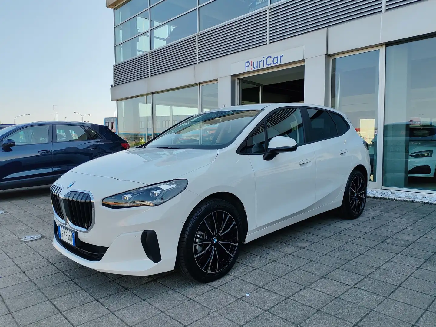 BMW 220 i 48V MHEV FariLED Sensori+Camera Cerchi18 Navi Bianco - 1