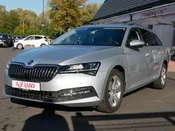 Skoda Superb Combi 1.5 TSI Style LED Navi ACC Kamera