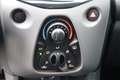 Peugeot 108 1.0 E-VTI 72PK 5-DRS ACTIVE / AIRCO / LED / BLUETO Grijs - thumbnail 29