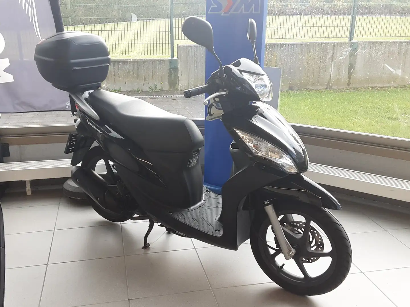 Honda Vision 110 Black - 1