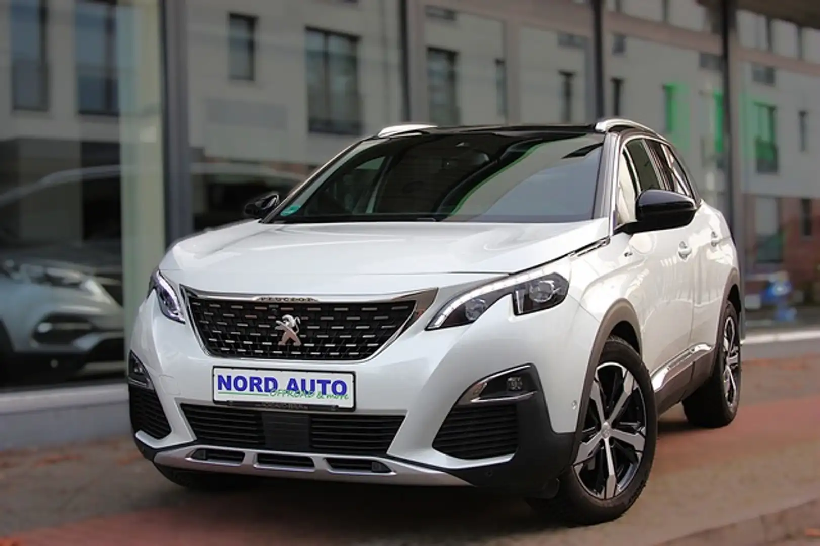 Peugeot 3008 1.6 GT-LINE Autom. Navi/KAM/LED/ACC/PDC Weiß - 2