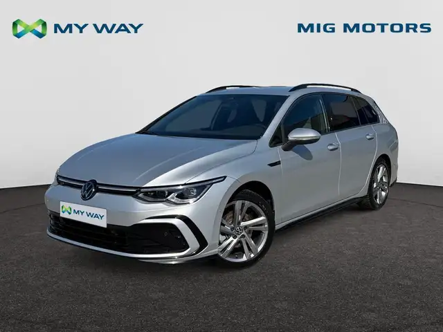 Volkswagen Golf Variant R-Line Business Premium 1.5 eTSI (150pk) AUTOMAAT /// Inklapbare Trekhaak /// Achteruitrijcamera /// Zetelverwarming Voor
