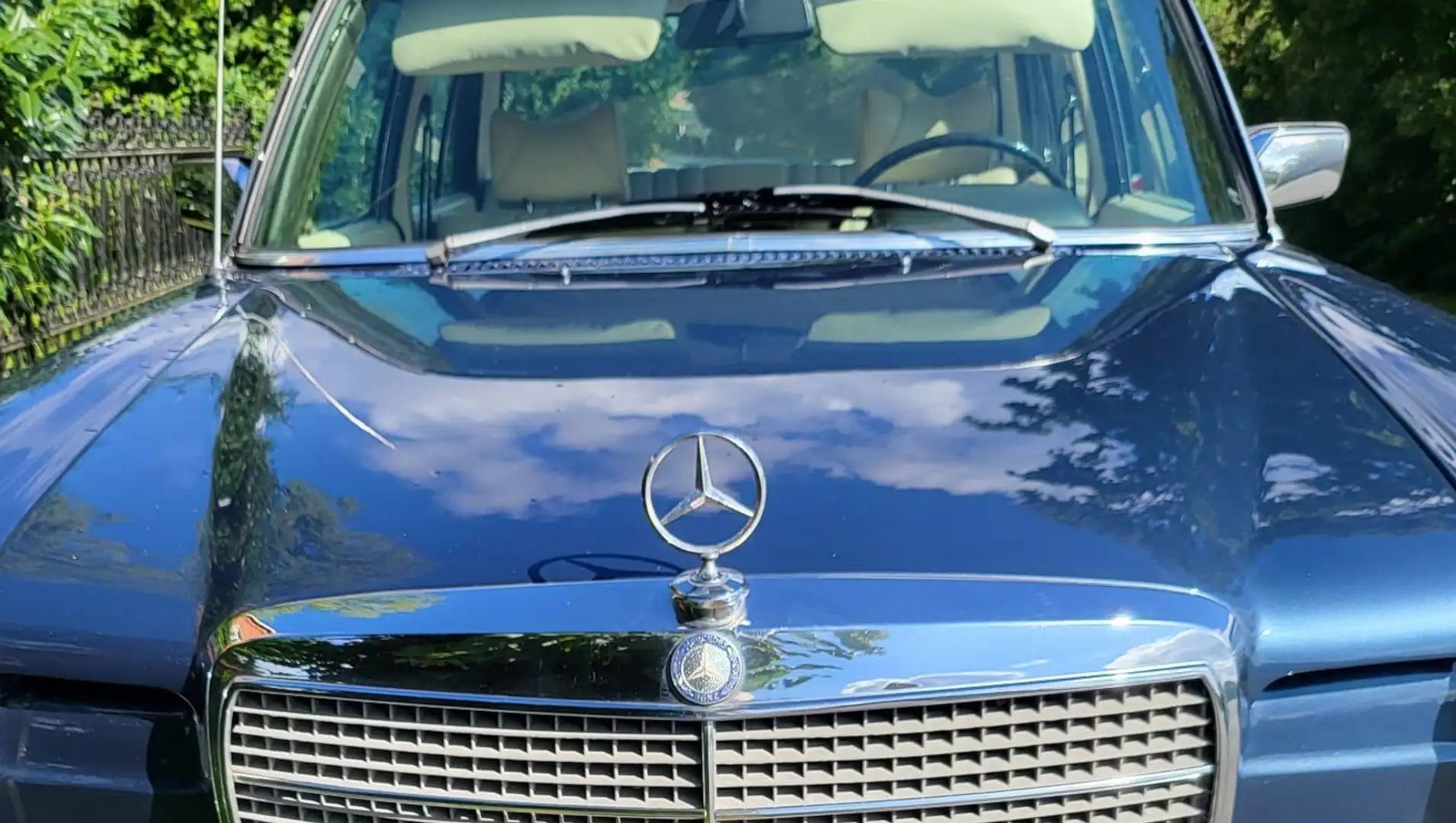 Mercedes-Benz W 114/115 Strich-Acht Blau - 1