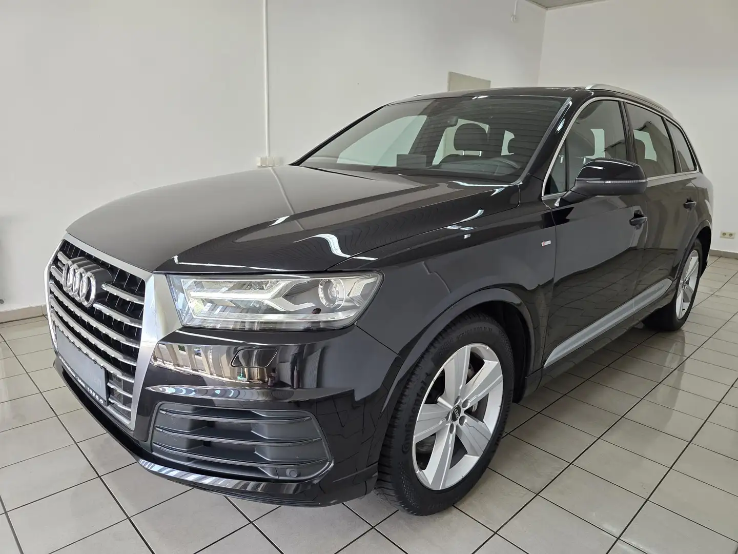 Audi Q7 3.0 TDI qu. S Line Virtual Nacht HuD Pano Luft 7Si Schwarz - 1