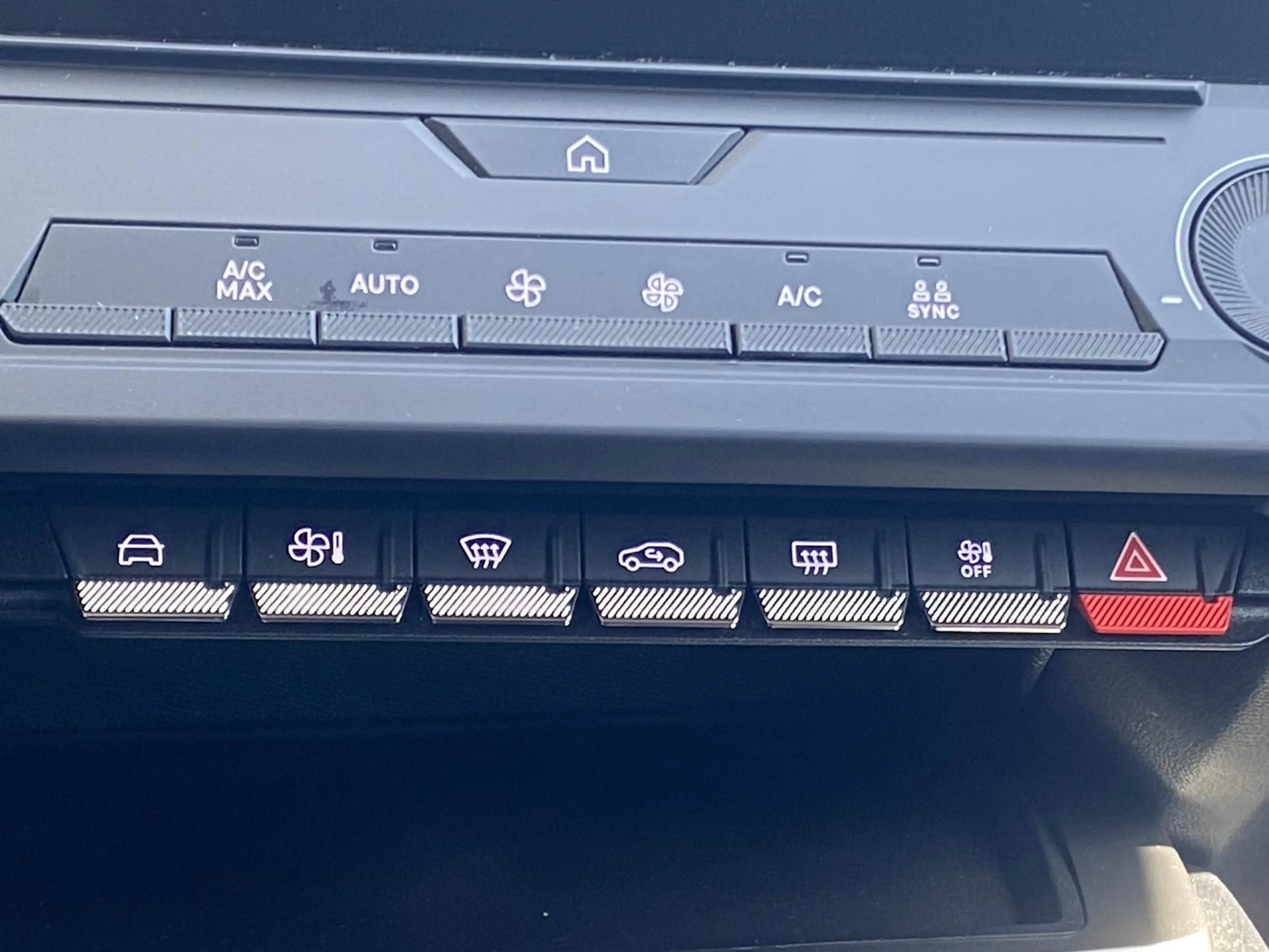 Peugeot 308 SW 1.2 PureTech Active Pack Business | Climate & C — photo 14