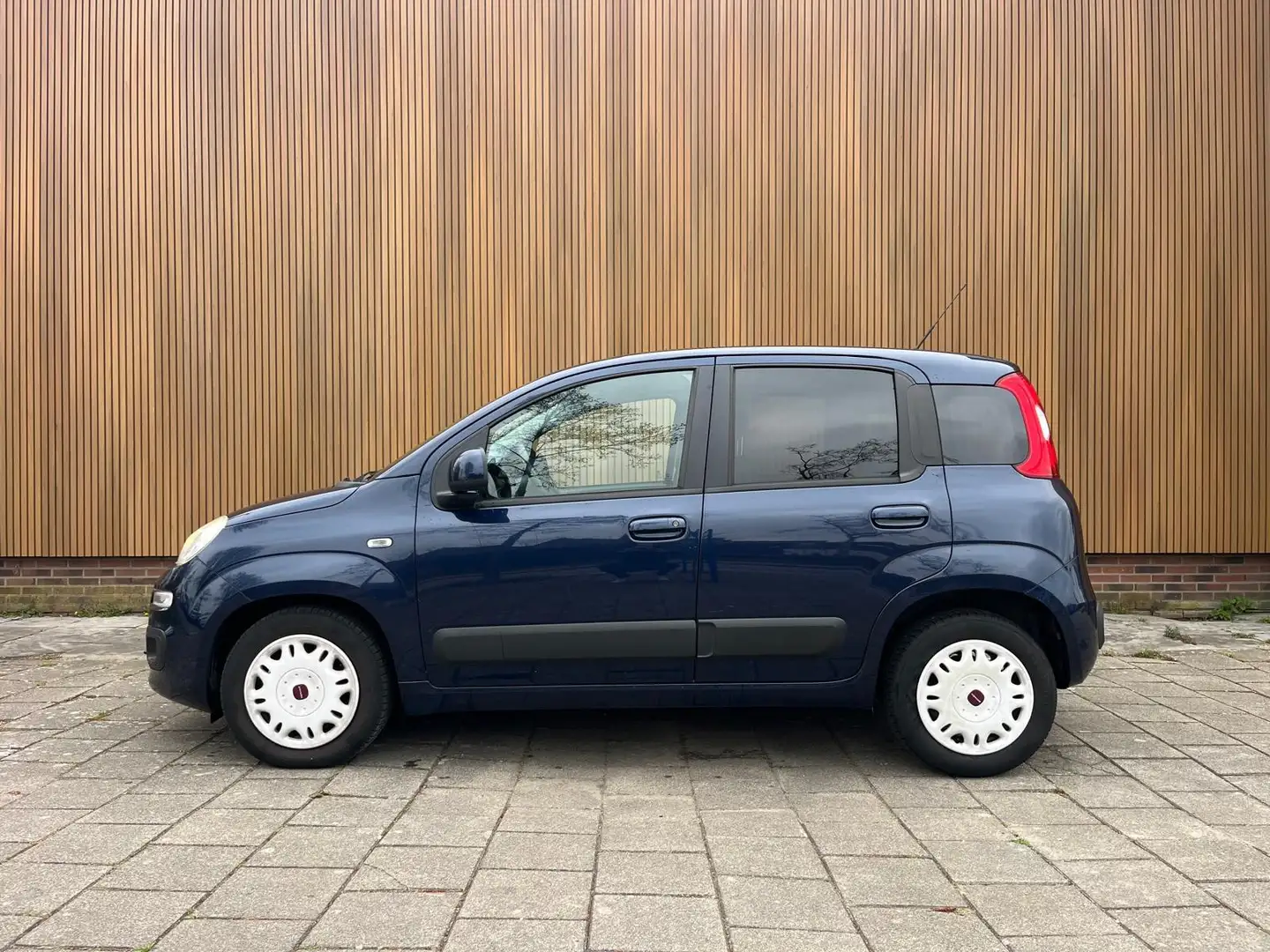 Fiat Panda 0.9 TwinAir Lounge Blauw - 2
