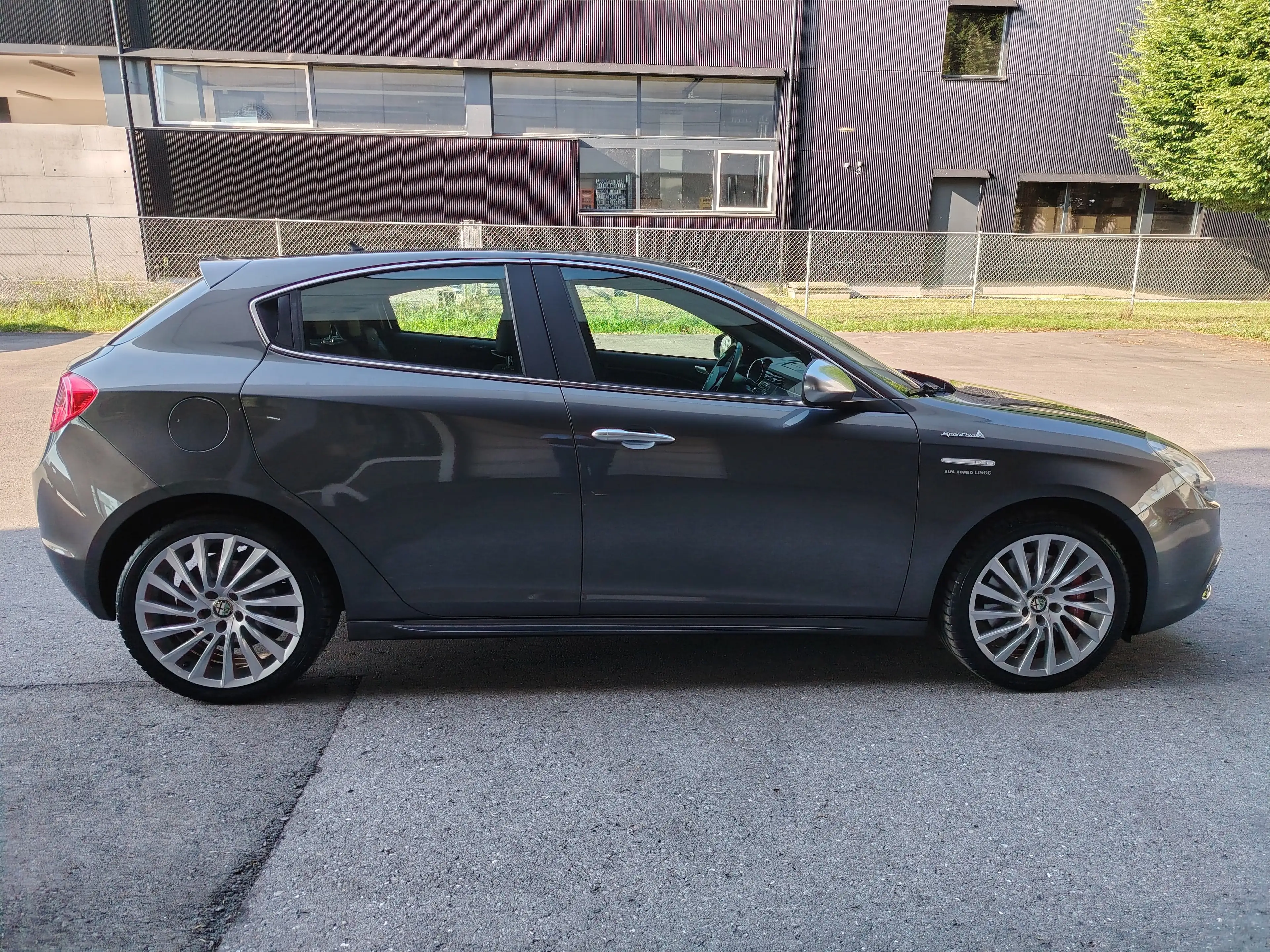 Alfa Romeo Giulietta 1,4 TB 170PS Multiair TCT Super Edizione — photo 6