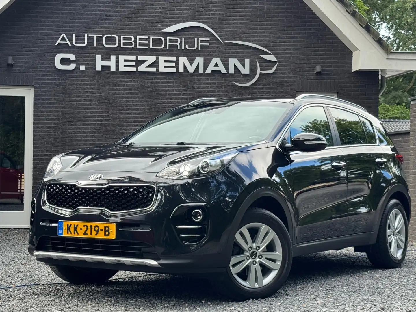 Kia Sportage 1.6 GDI First Edition Camera Navigatie Cruise Clim Zwart - 1