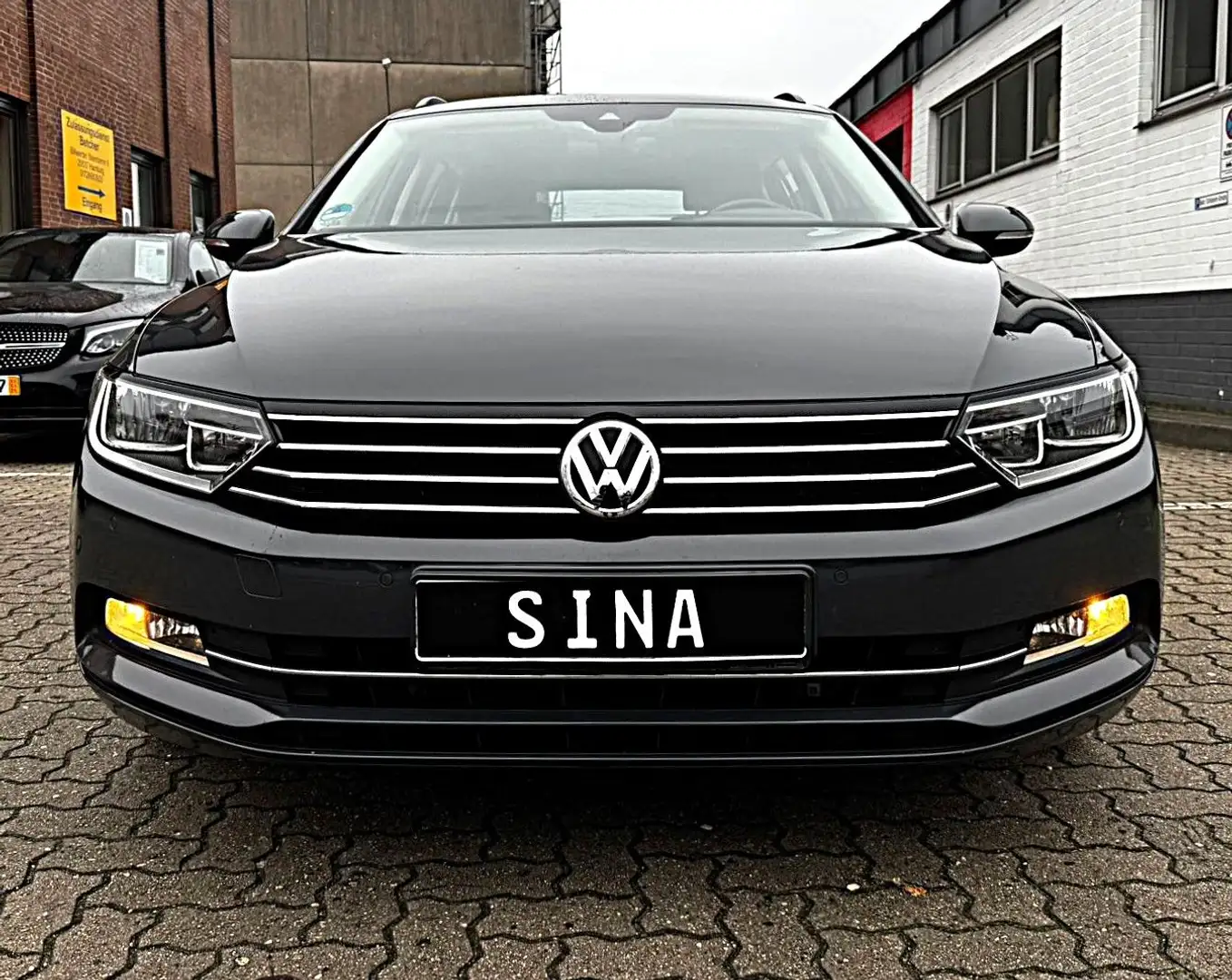 Volkswagen Passat Variant 1.6TDI*DSG*KAMERA*ACC*MASSAGESIT* Grau - 2