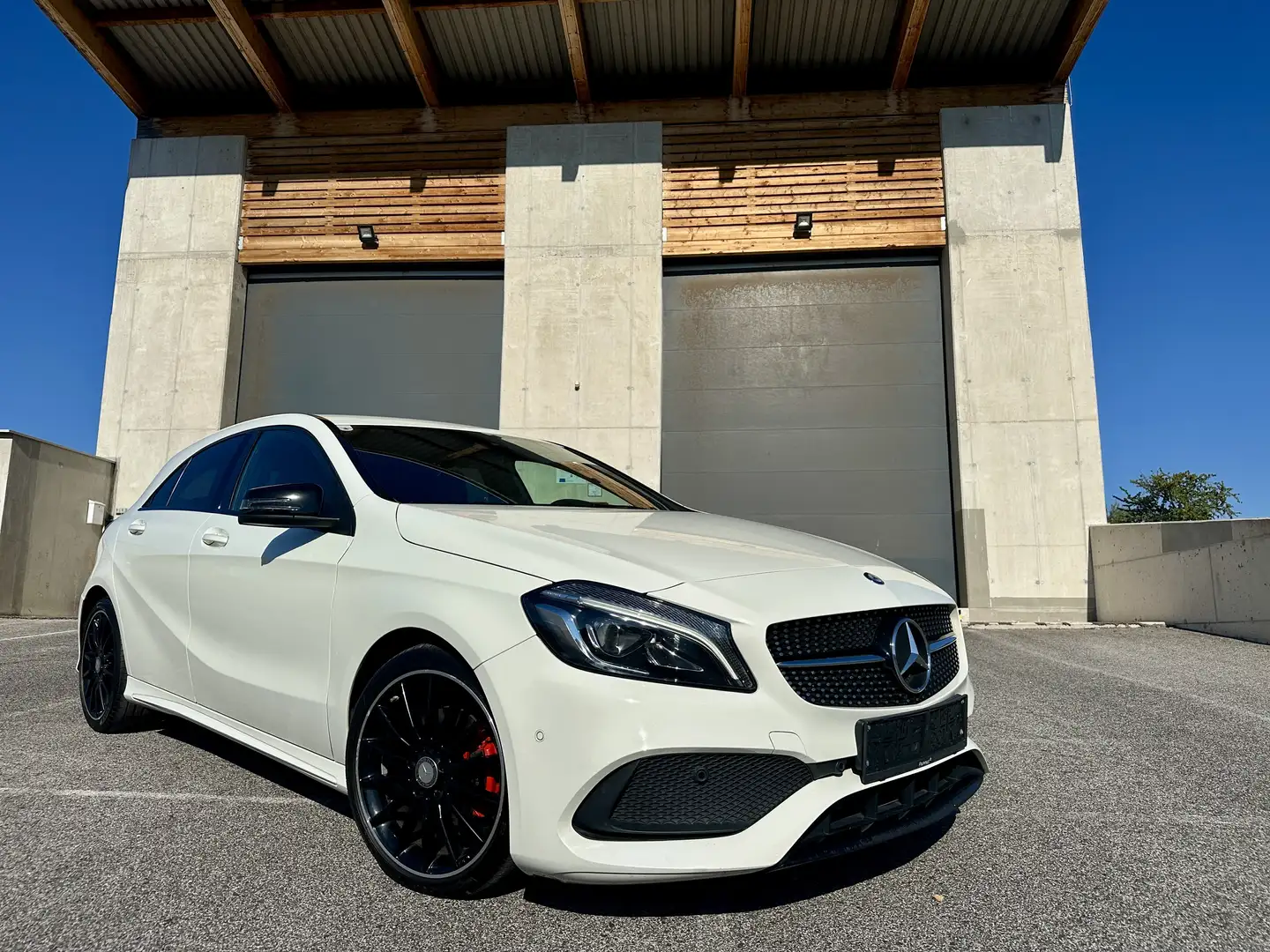 Mercedes-Benz A 200 AMG Paket,1.Besitz! Facelift,Navi,18er - 1
