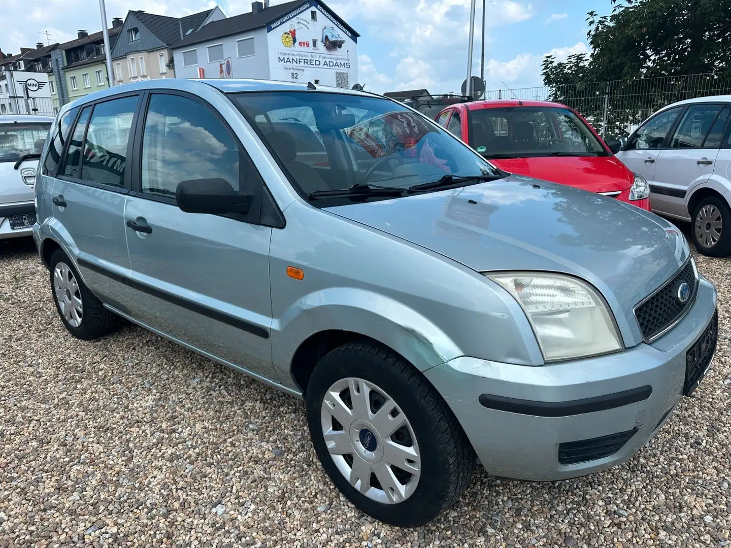 Ford Fusion 1.4 16V Automatik Šedá - 1
