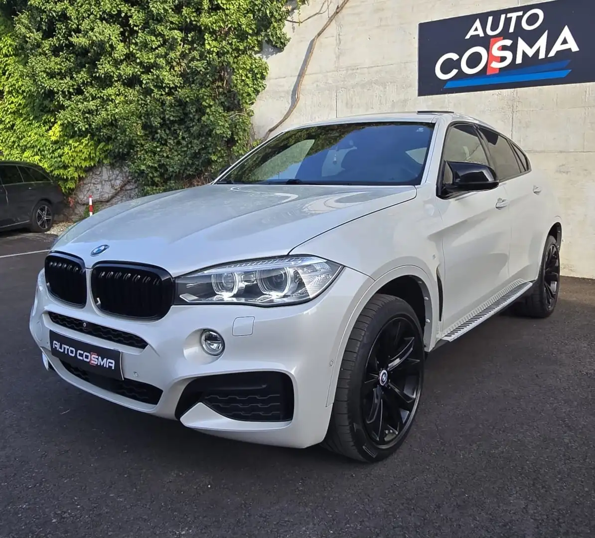 BMW X6 X6 xDrive30d Sport Activity Coupé Aut. Weiß - 1