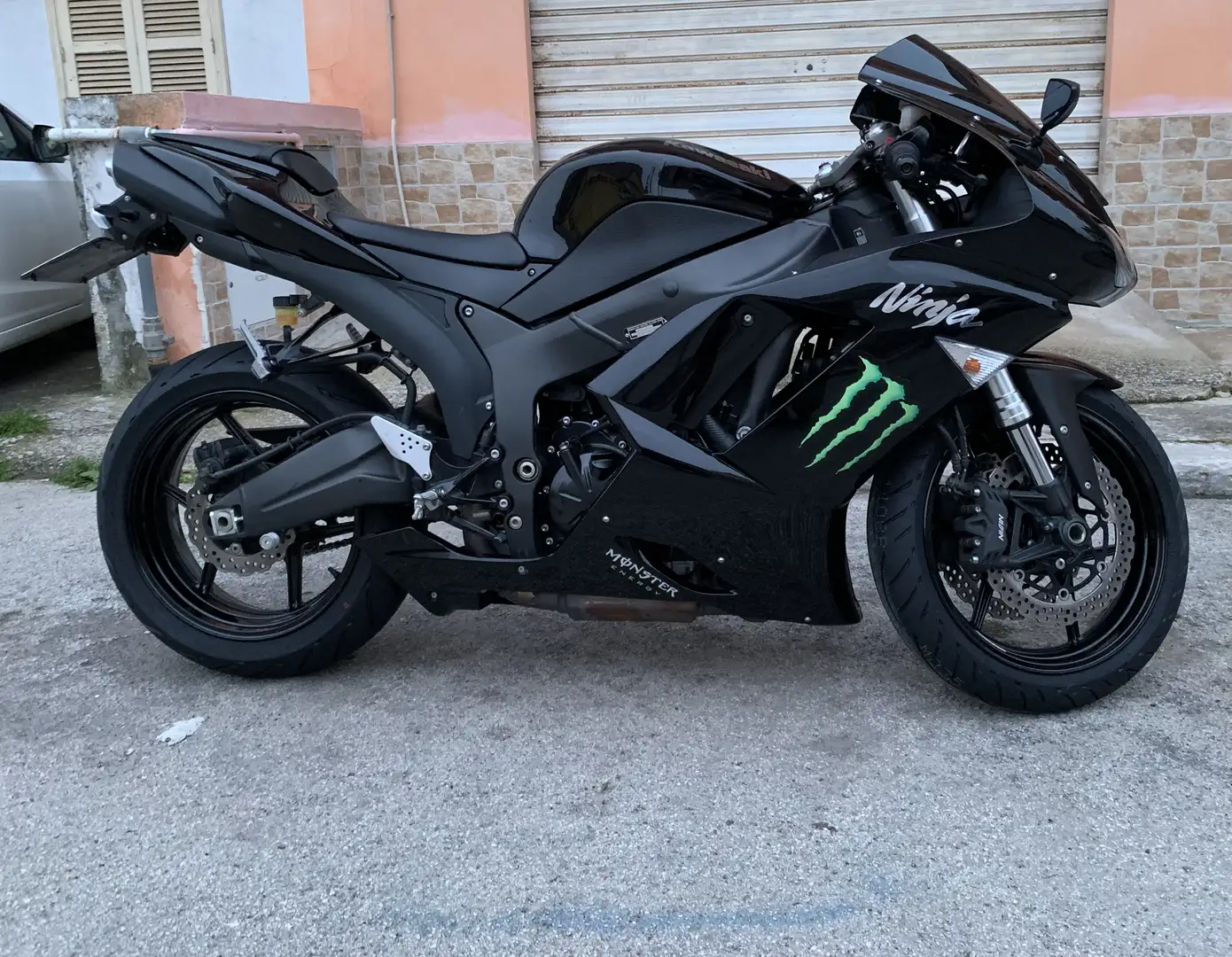 Kawasaki Ninja ZX-6R - 1