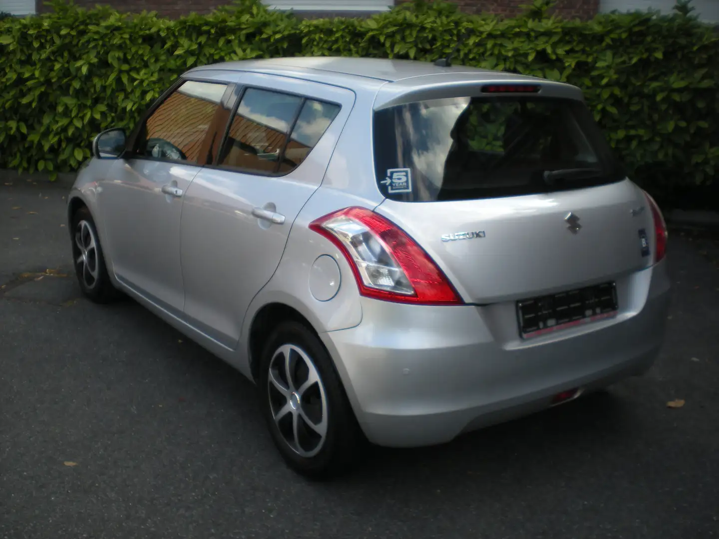 Suzuki Swift AUTOMATIQUE 1.2i GL Airco Gris - 2