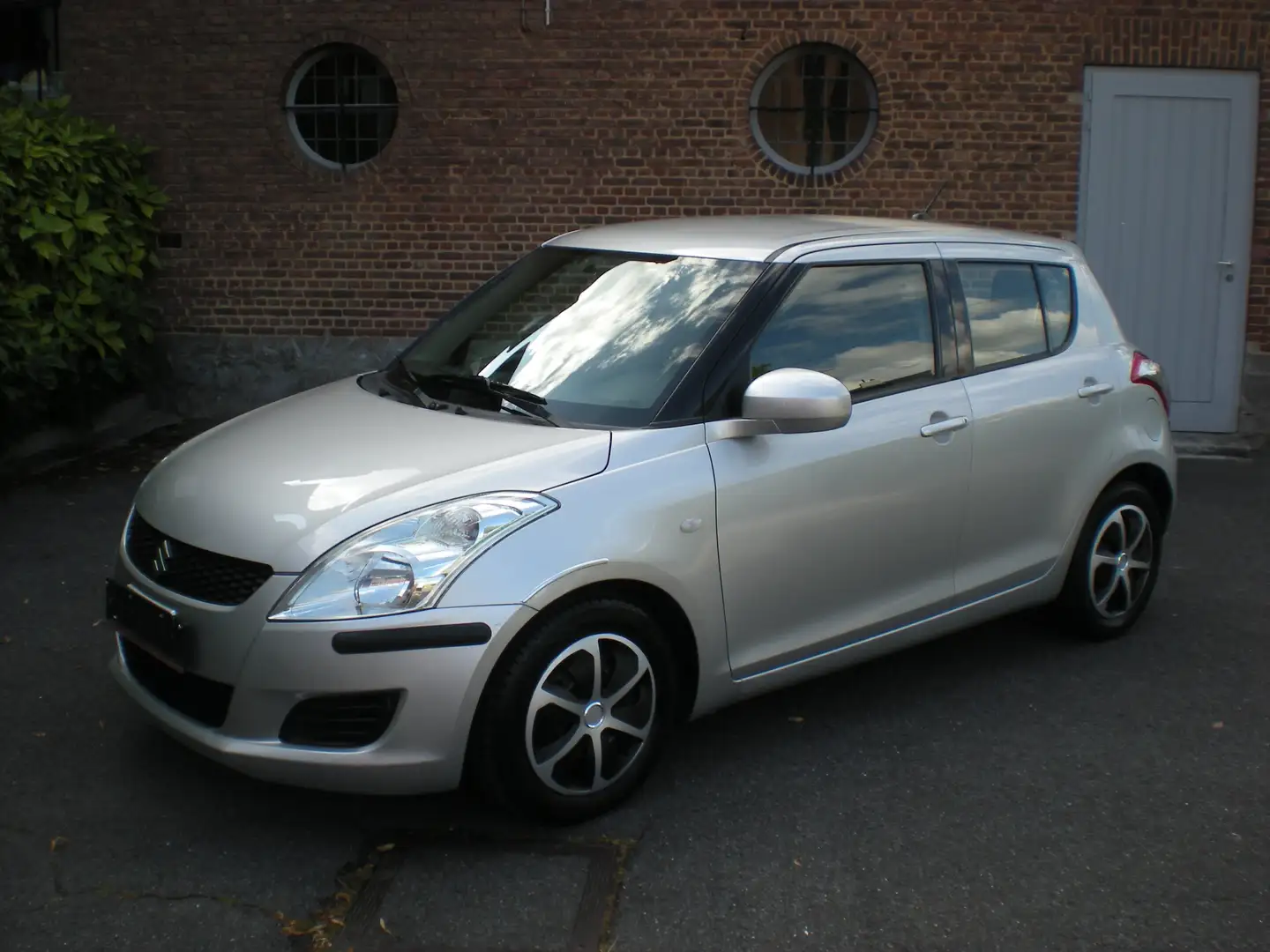 Suzuki Swift AUTOMATIQUE 1.2i GL Airco Gris - 1