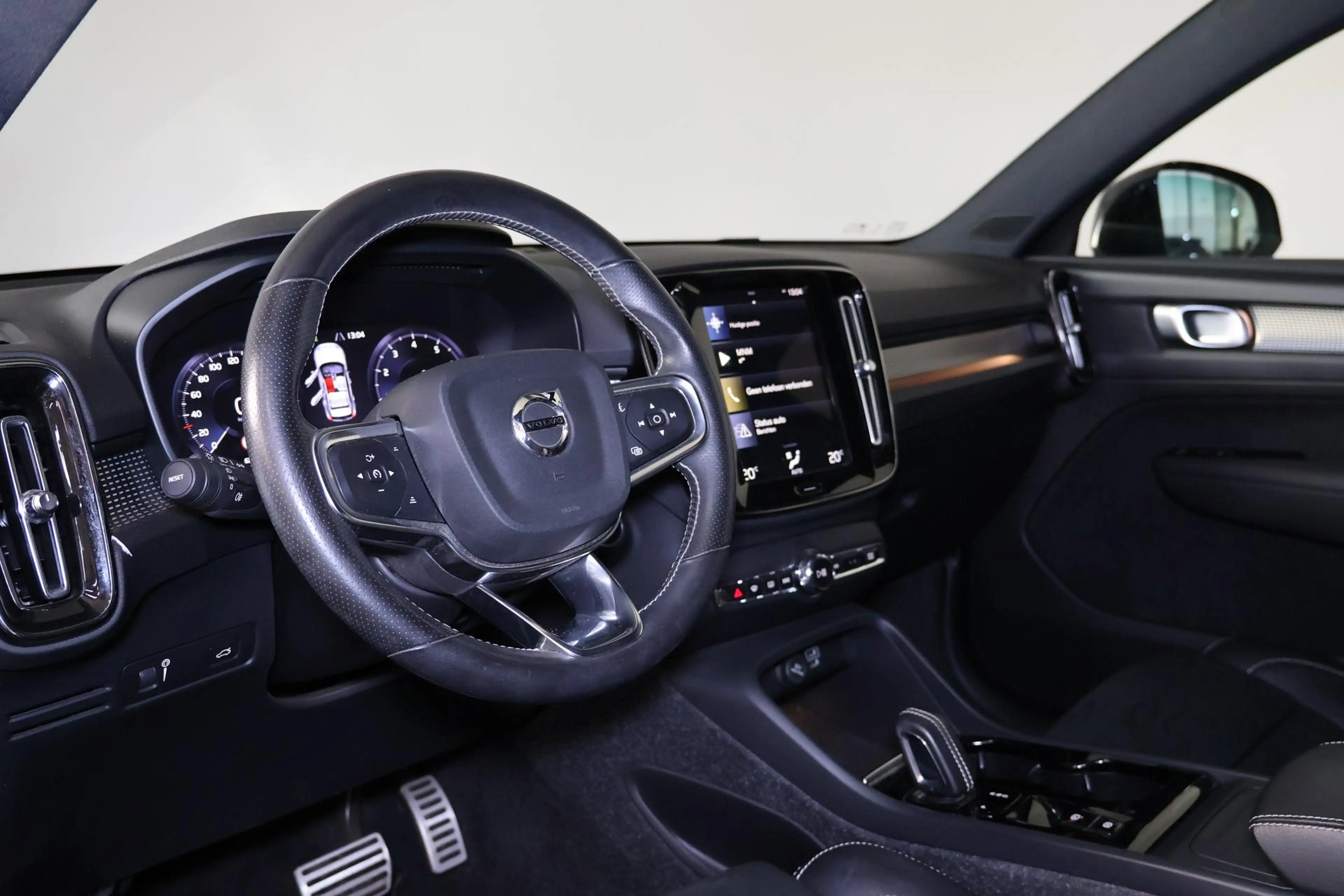 Volvo XC40 T3 R-Design - Parkeercamera achter - Parkeersensor — photo 13