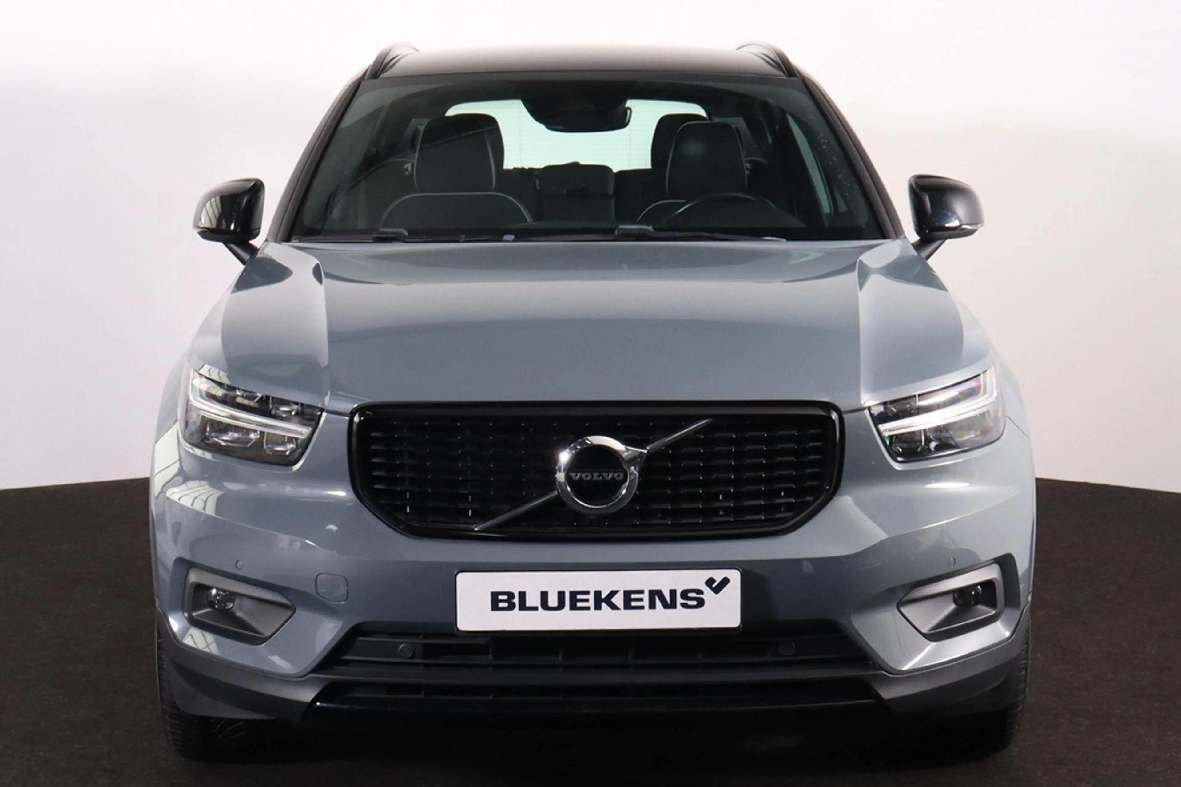 Volvo XC40 T3 R-Design - Parkeercamera achter - Parkeersensor — photo 2