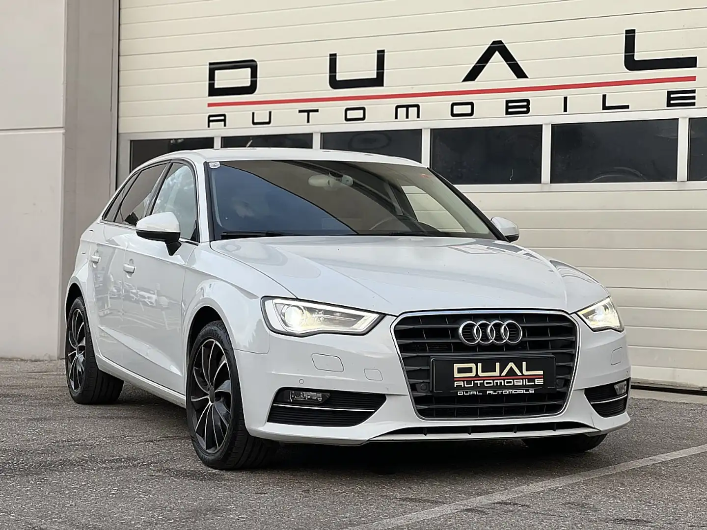 Audi A3 SB 1,6 TDI Intense |AHK | LED | PDC | STZHZG Weiß - 2