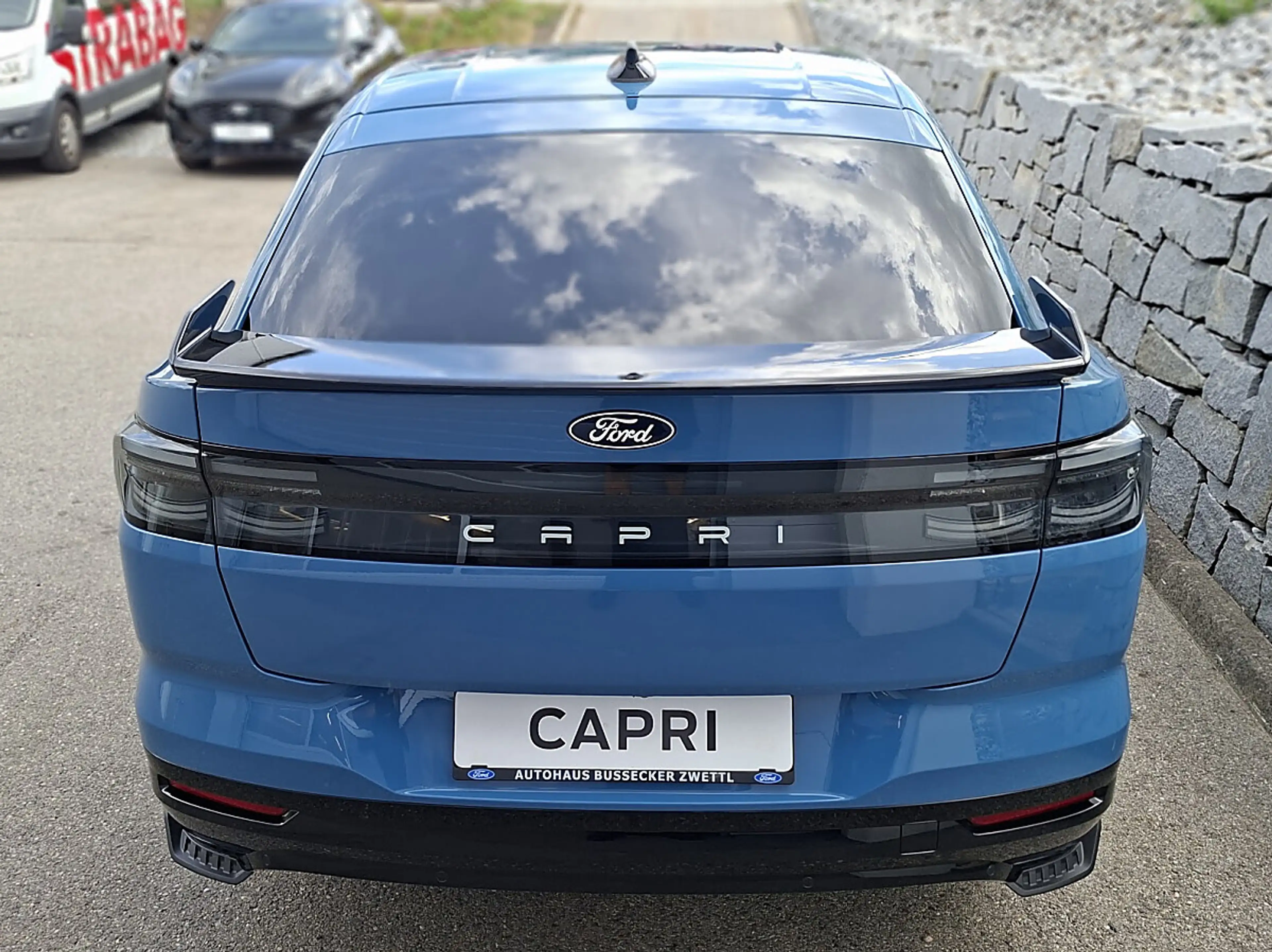 Ford Capri Dual-Elektro 77kWh Extended Range Allrad Collec... — photo 5