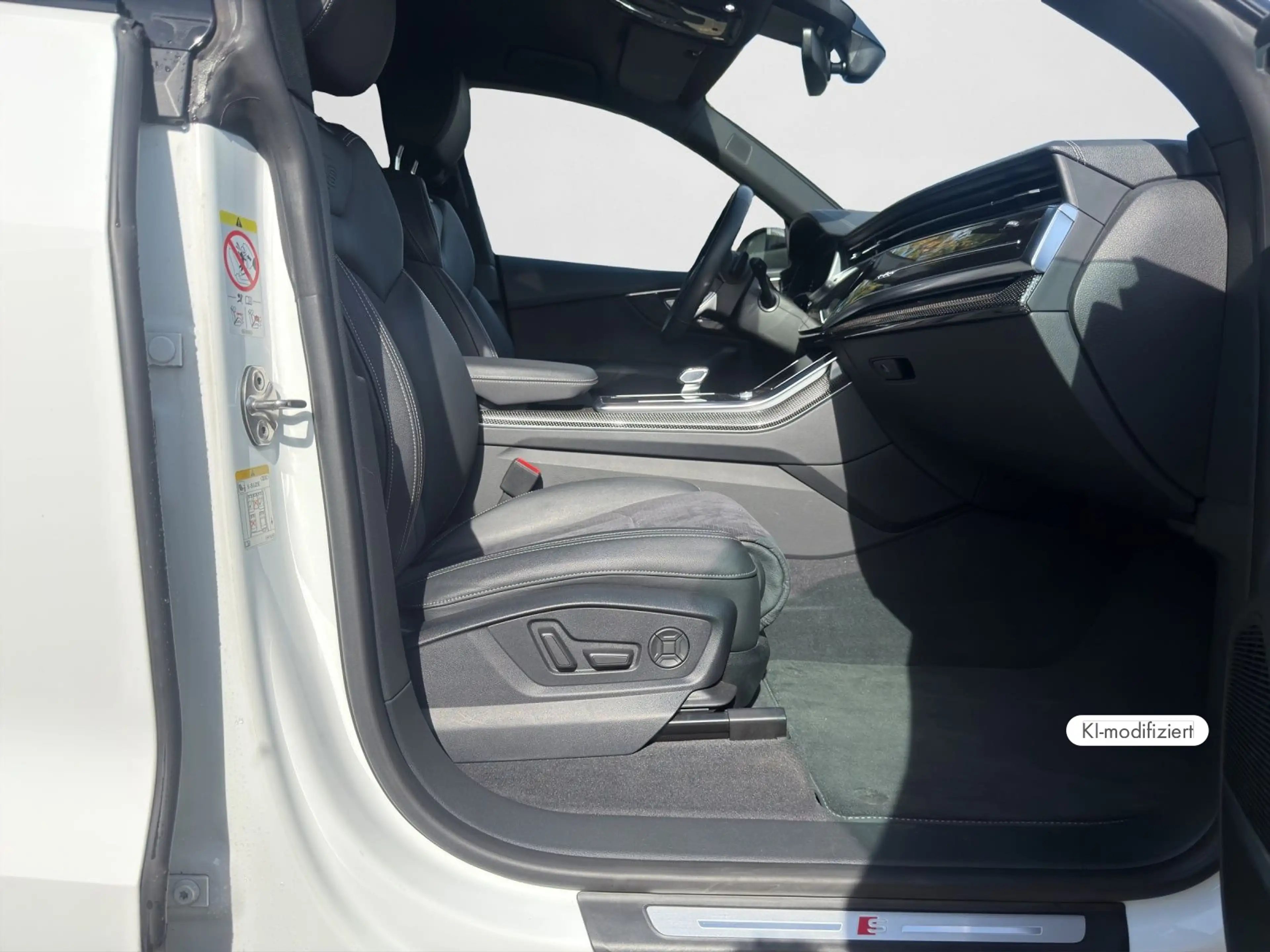 Audi Q8 50 TDI quattro competition plus tiptronic — photo 4