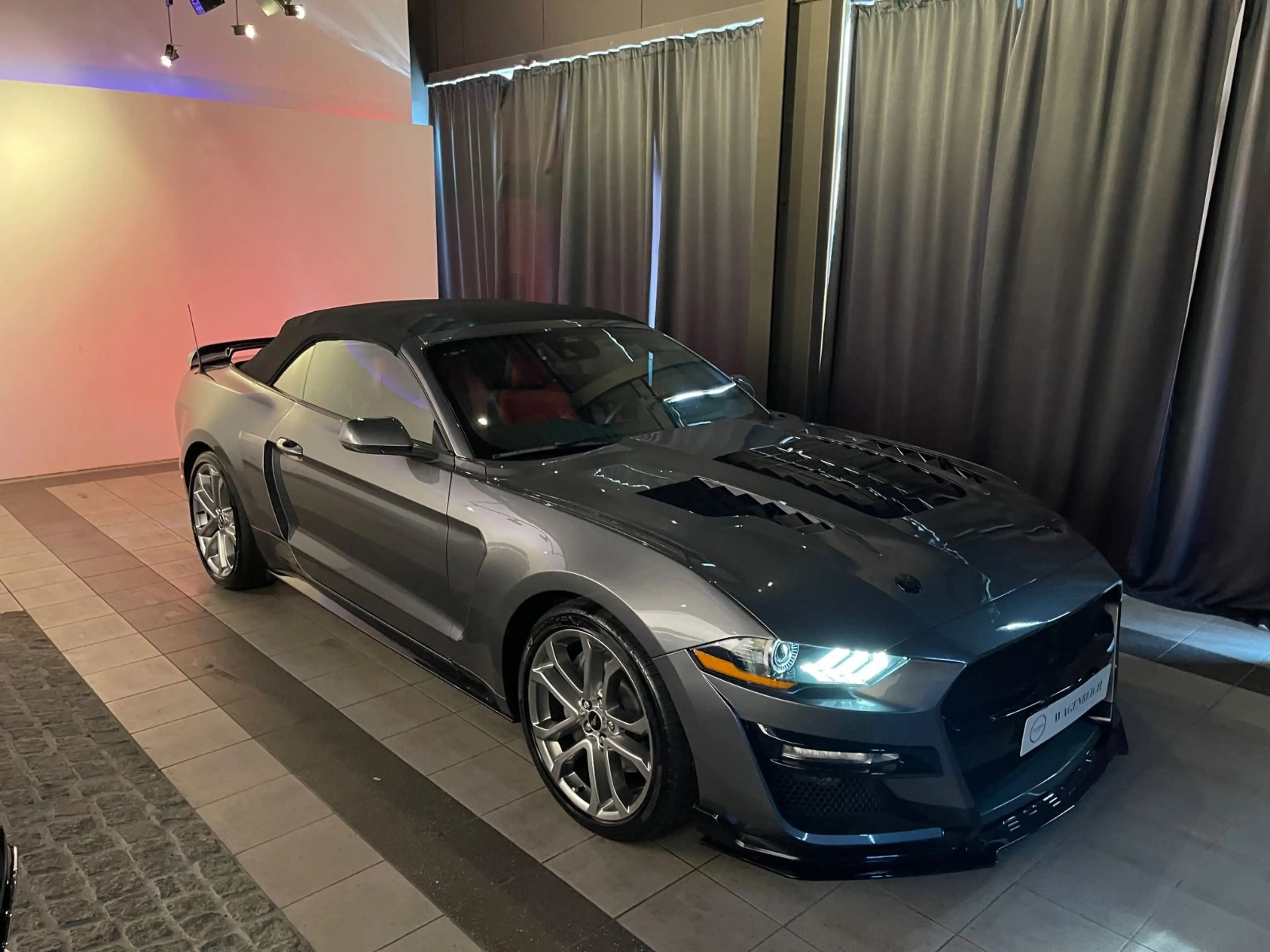Ford Mustang GT Cabrio 5.0 V8 — photo 7
