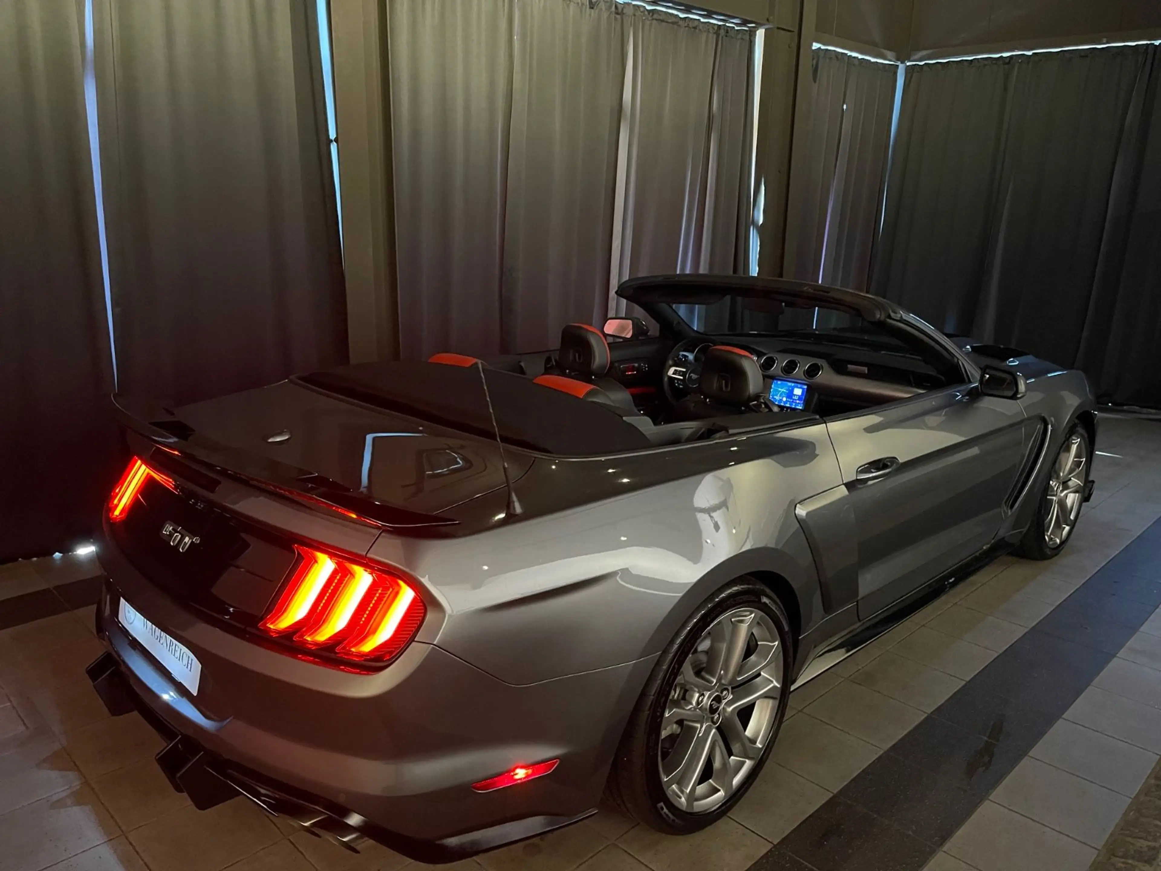 Ford Mustang GT Cabrio 5.0 V8 — photo 8