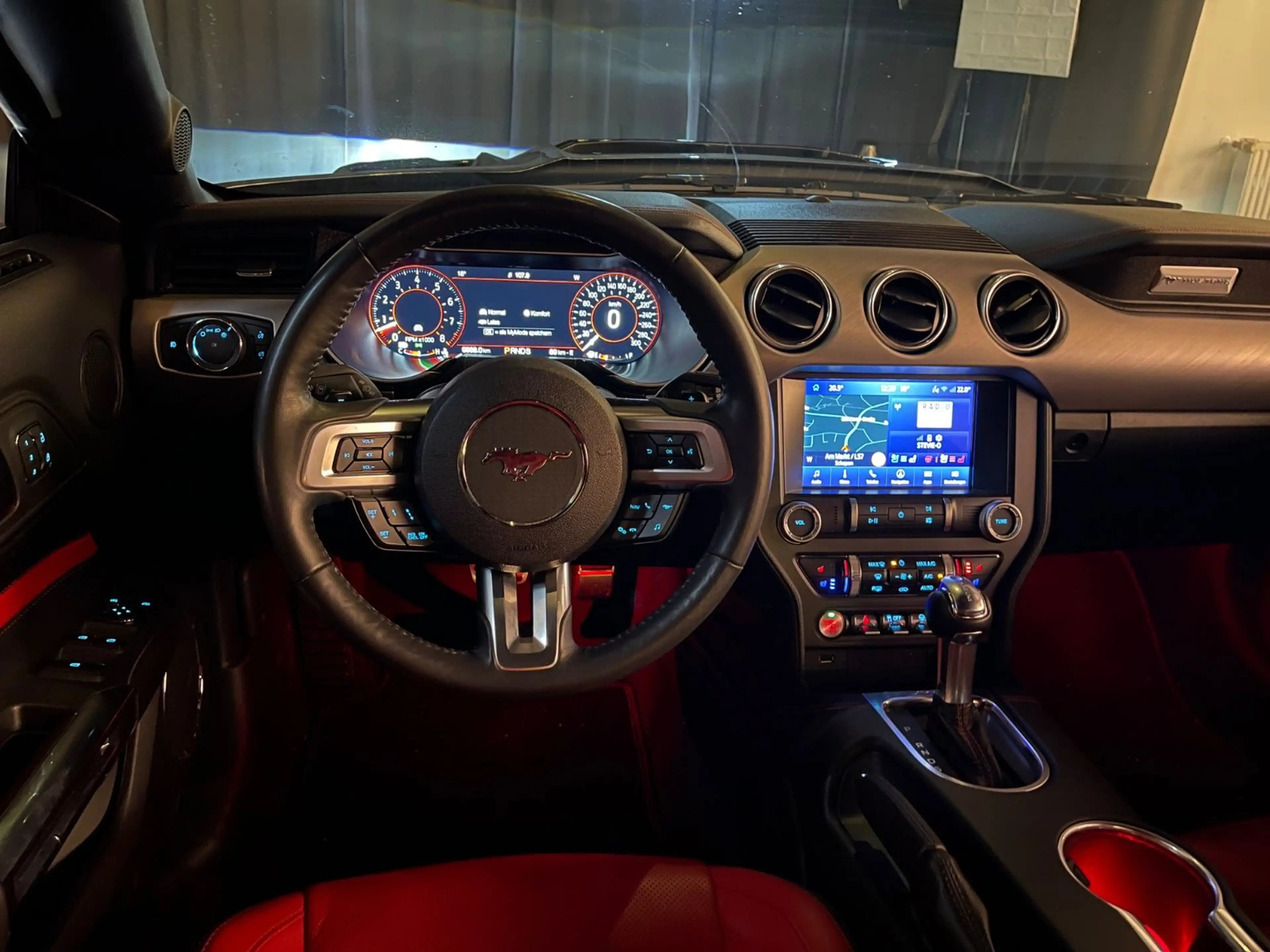 Ford Mustang GT Cabrio 5.0 V8 — photo 13