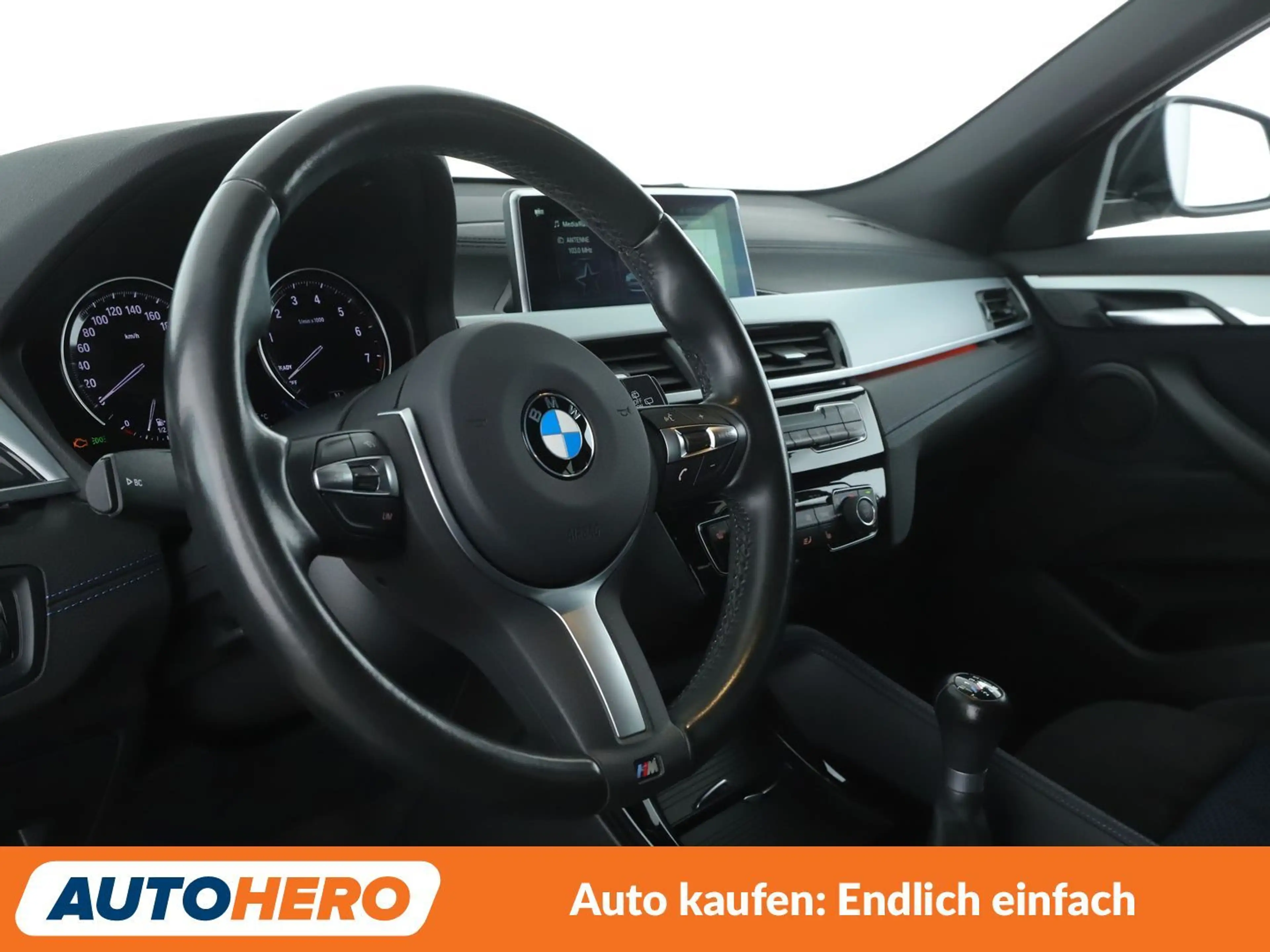 BMW X2 sDrive 18i M Sport *NAVI*LED*PDC*TEMPO*SHZ*ALU* — photo 11